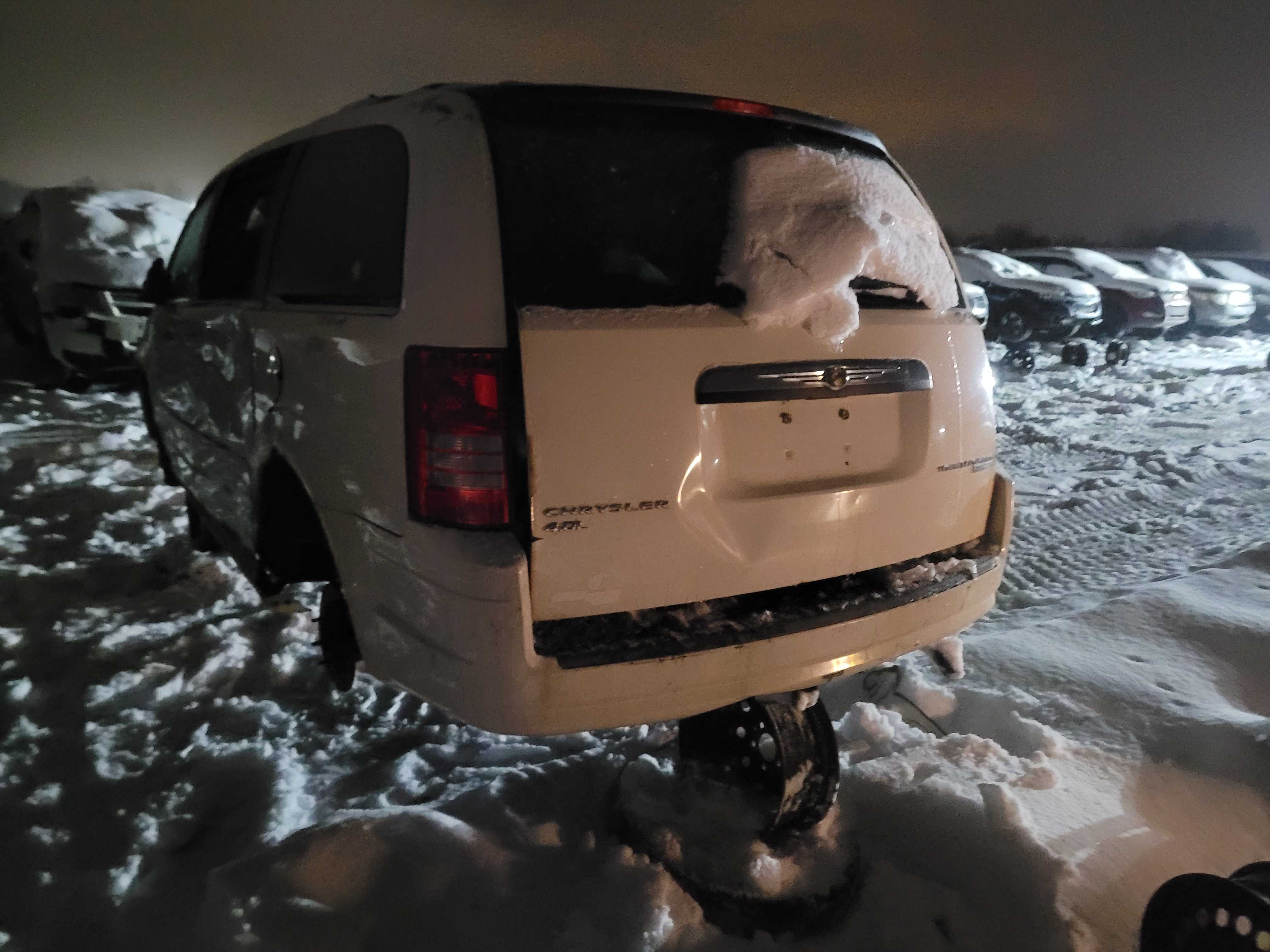 CHRYSLER TOWN &amp; COUNTRY 2009