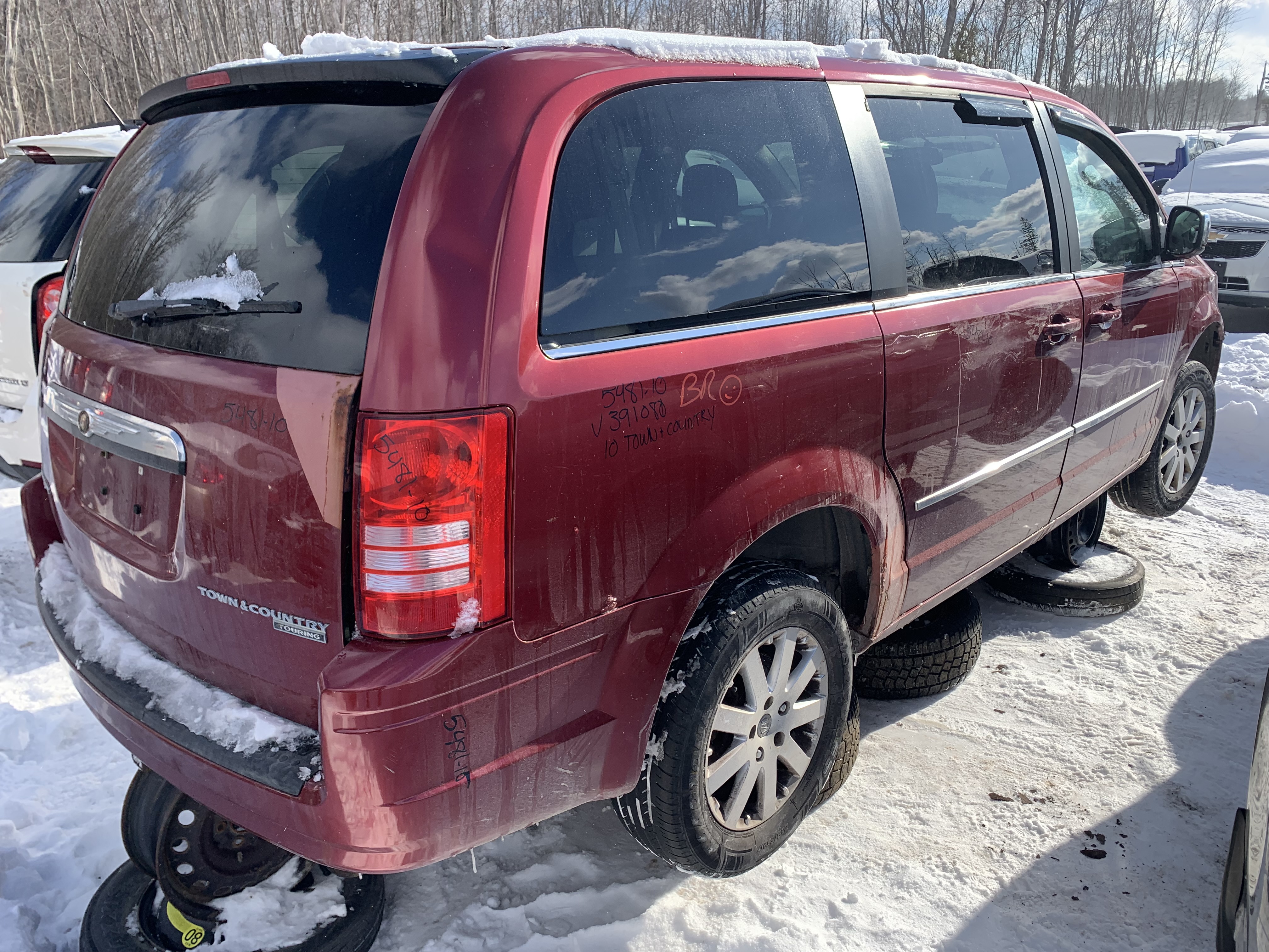 CHRYSLER TOWN &amp; COUNTRY 2010