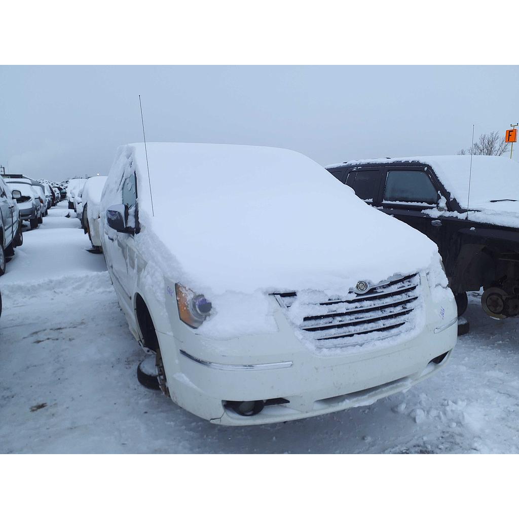 CHRYSLER TOWN &amp; COUNTRY 2010