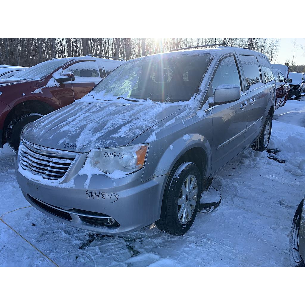 CHRYSLER TOWN &amp; COUNTRY 2013