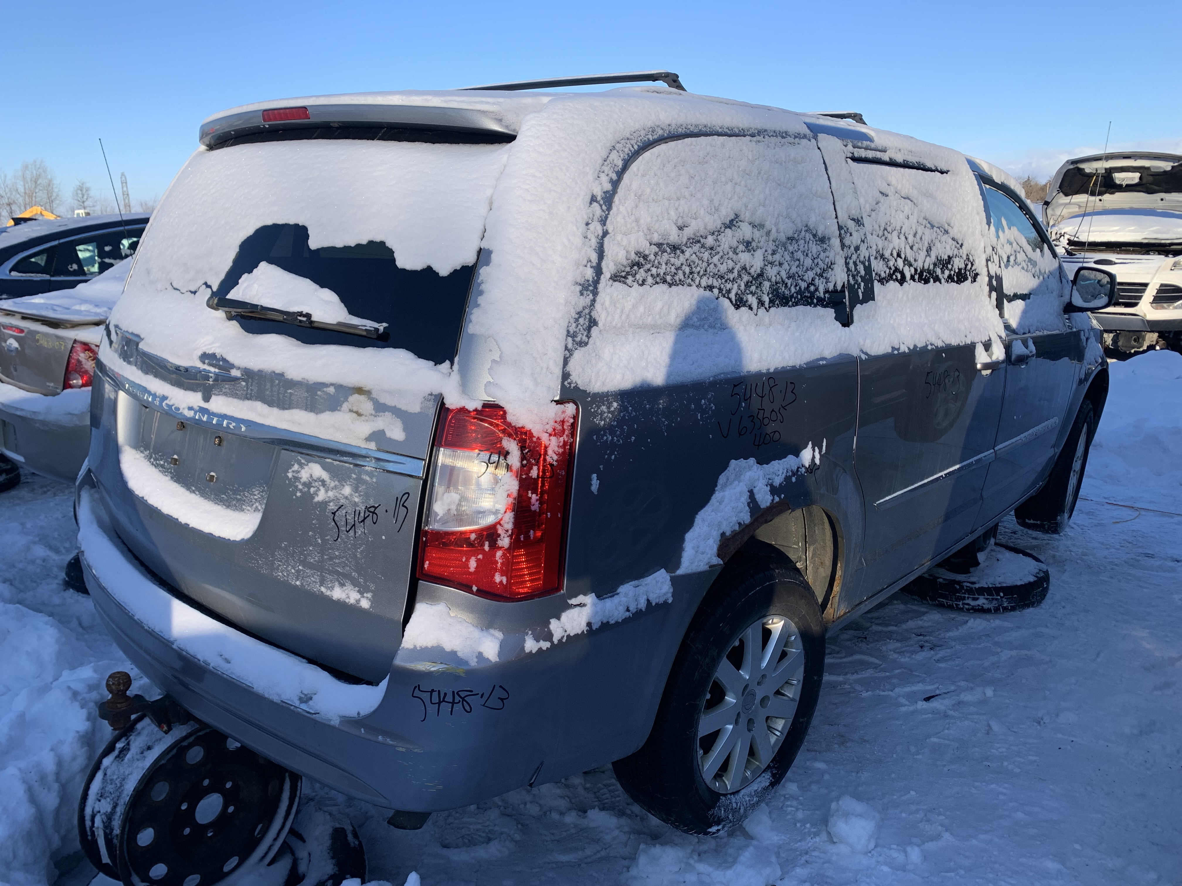 CHRYSLER TOWN &amp; COUNTRY 2013