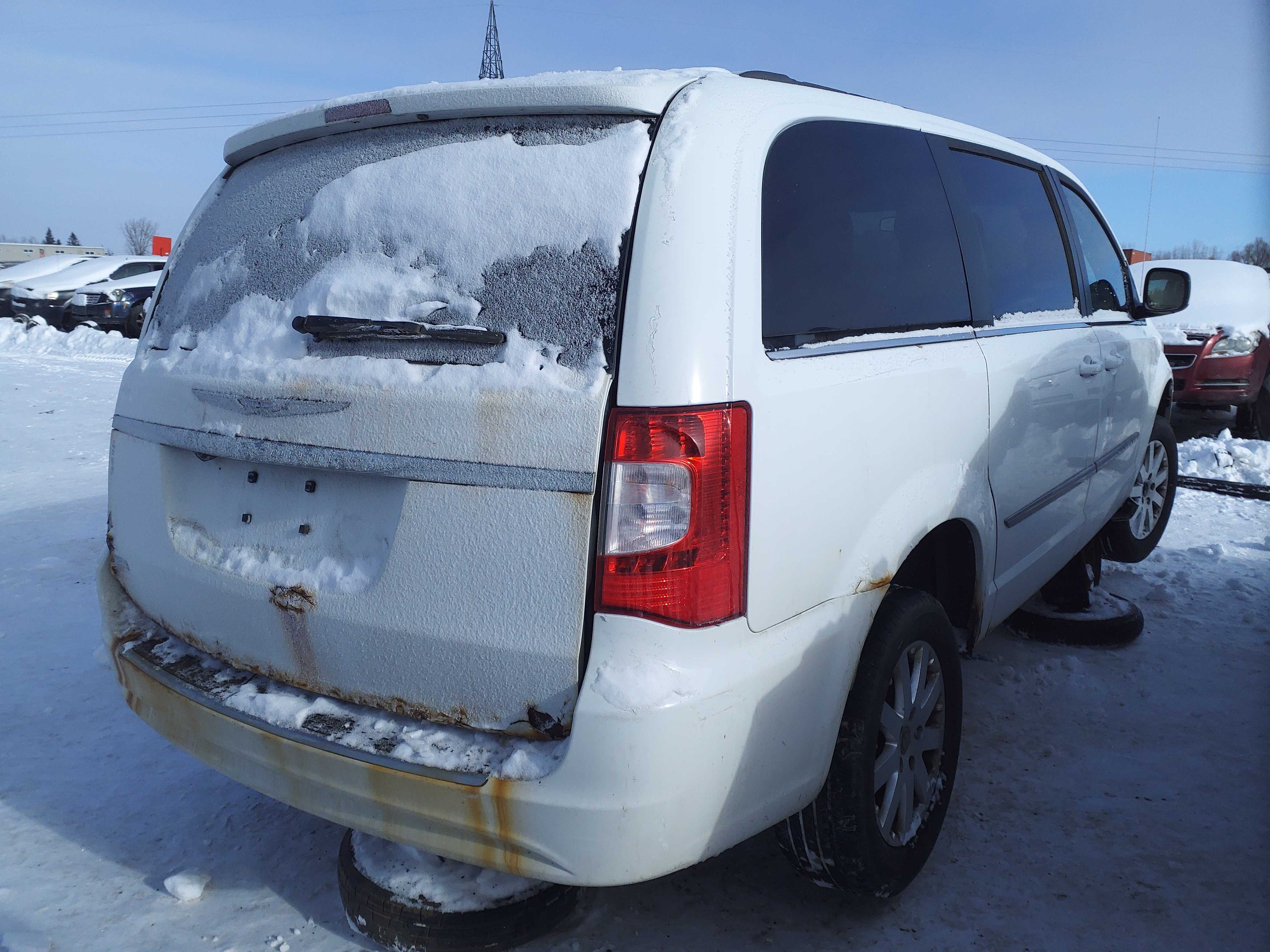 CHRYSLER TOWN &amp; COUNTRY 2014