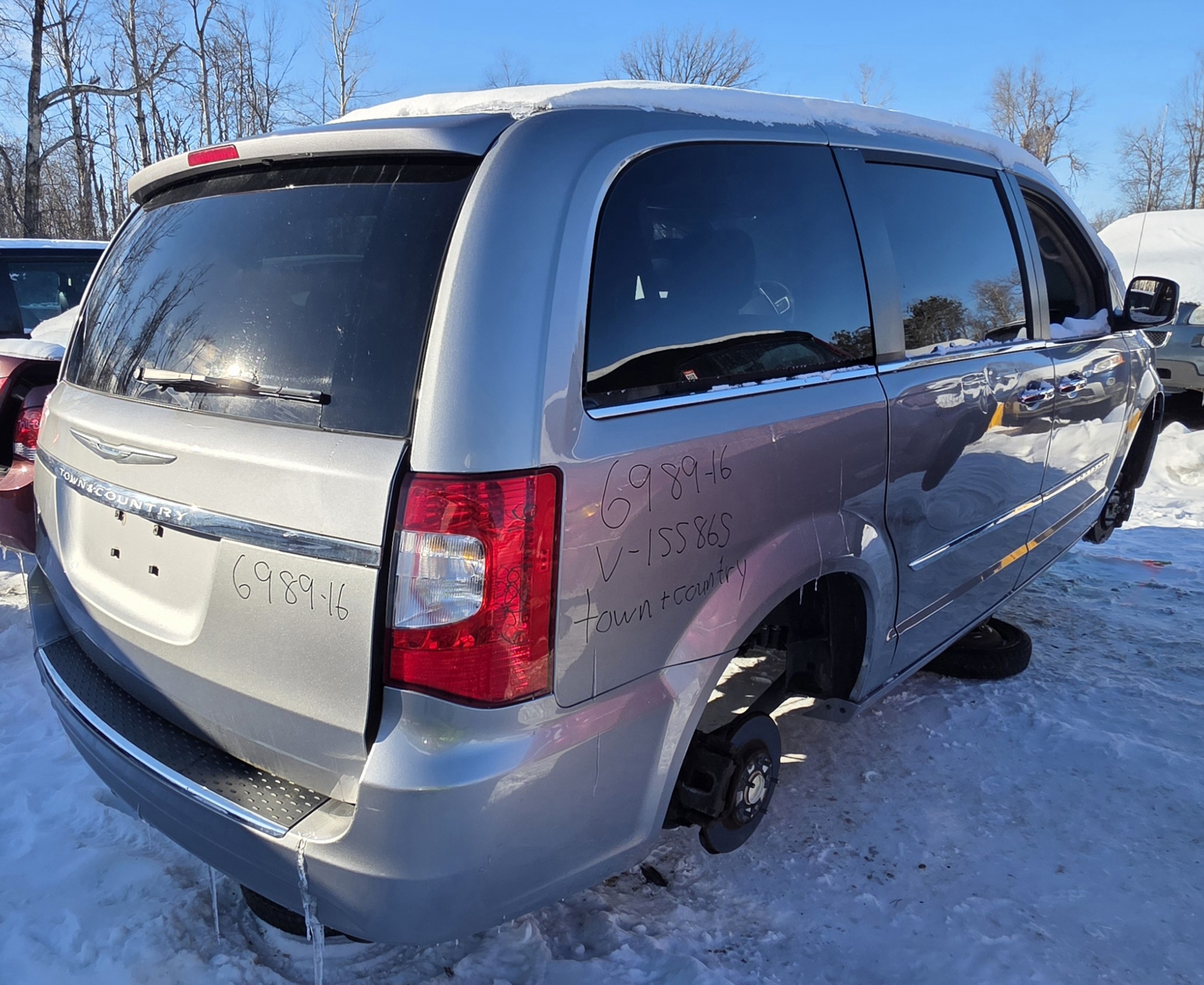 CHRYSLER TOWN &amp; COUNTRY 2016