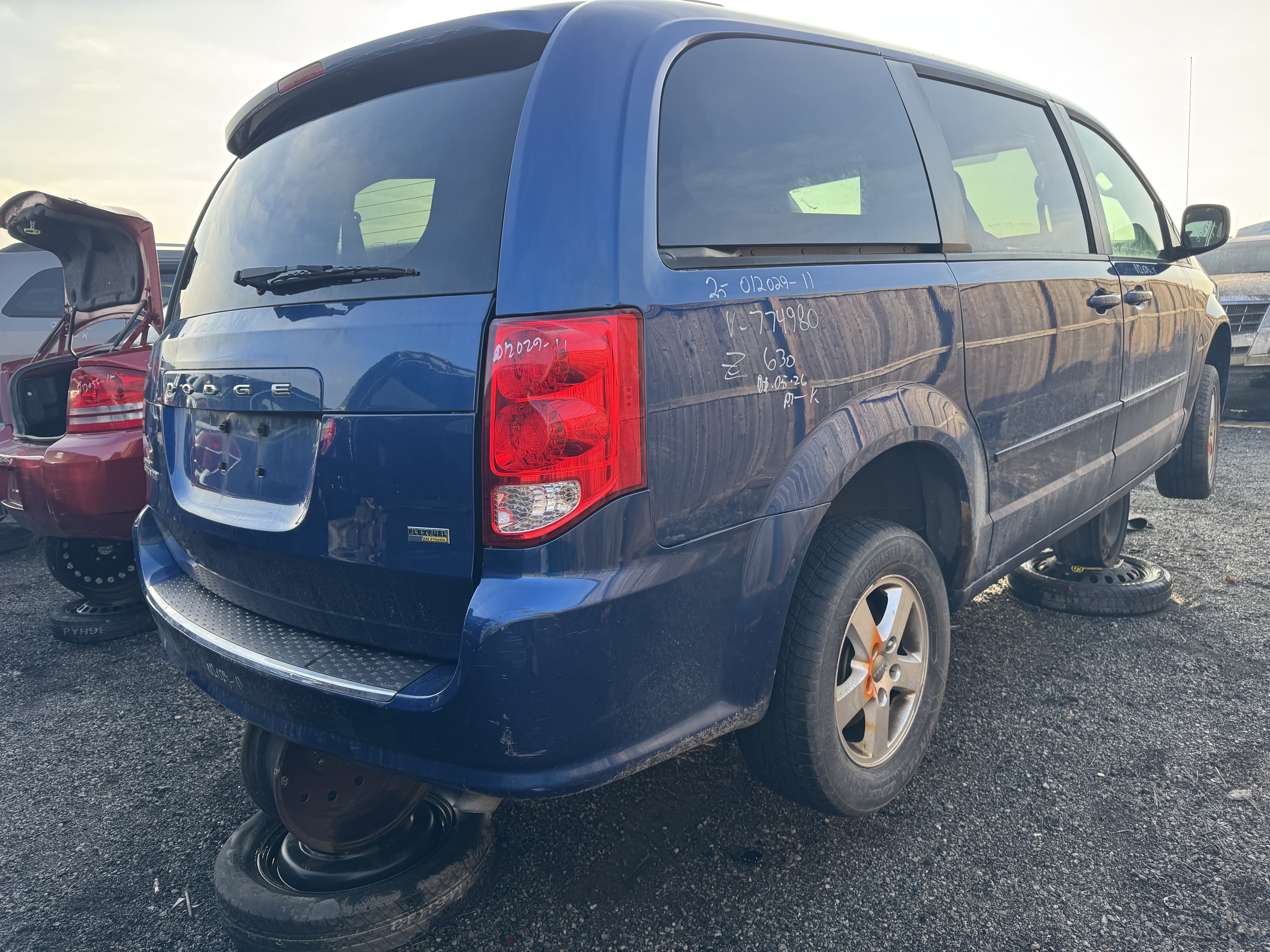 DODGE GRAND CARAVAN 2011