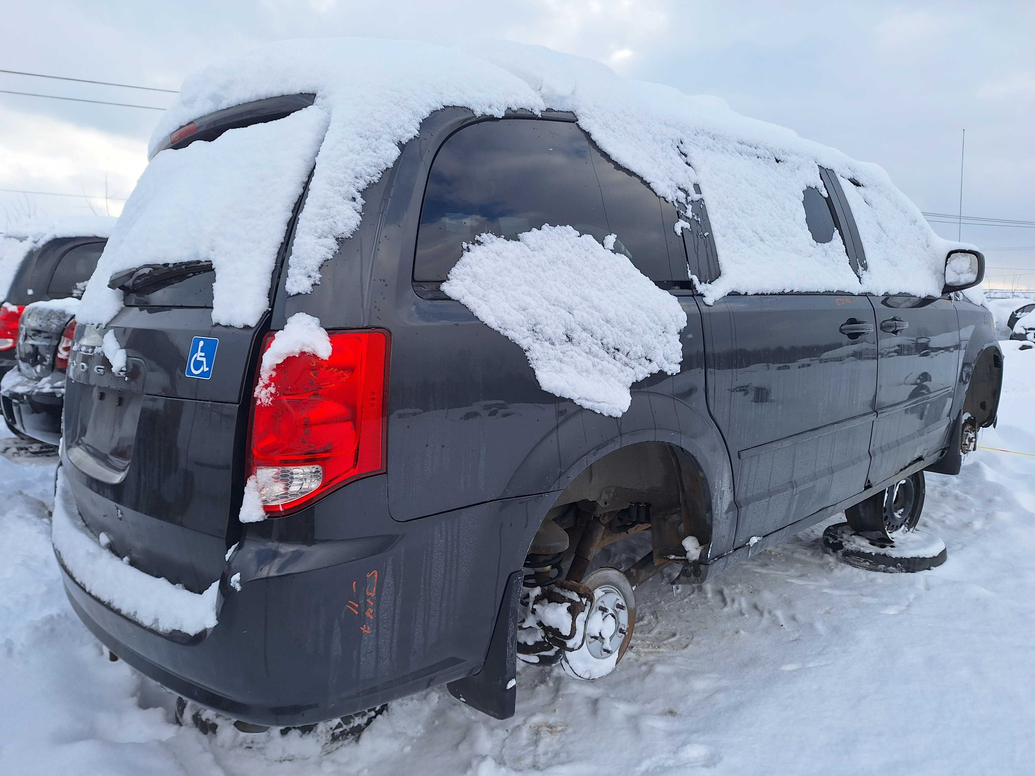 DODGE GRAND CARAVAN 2011