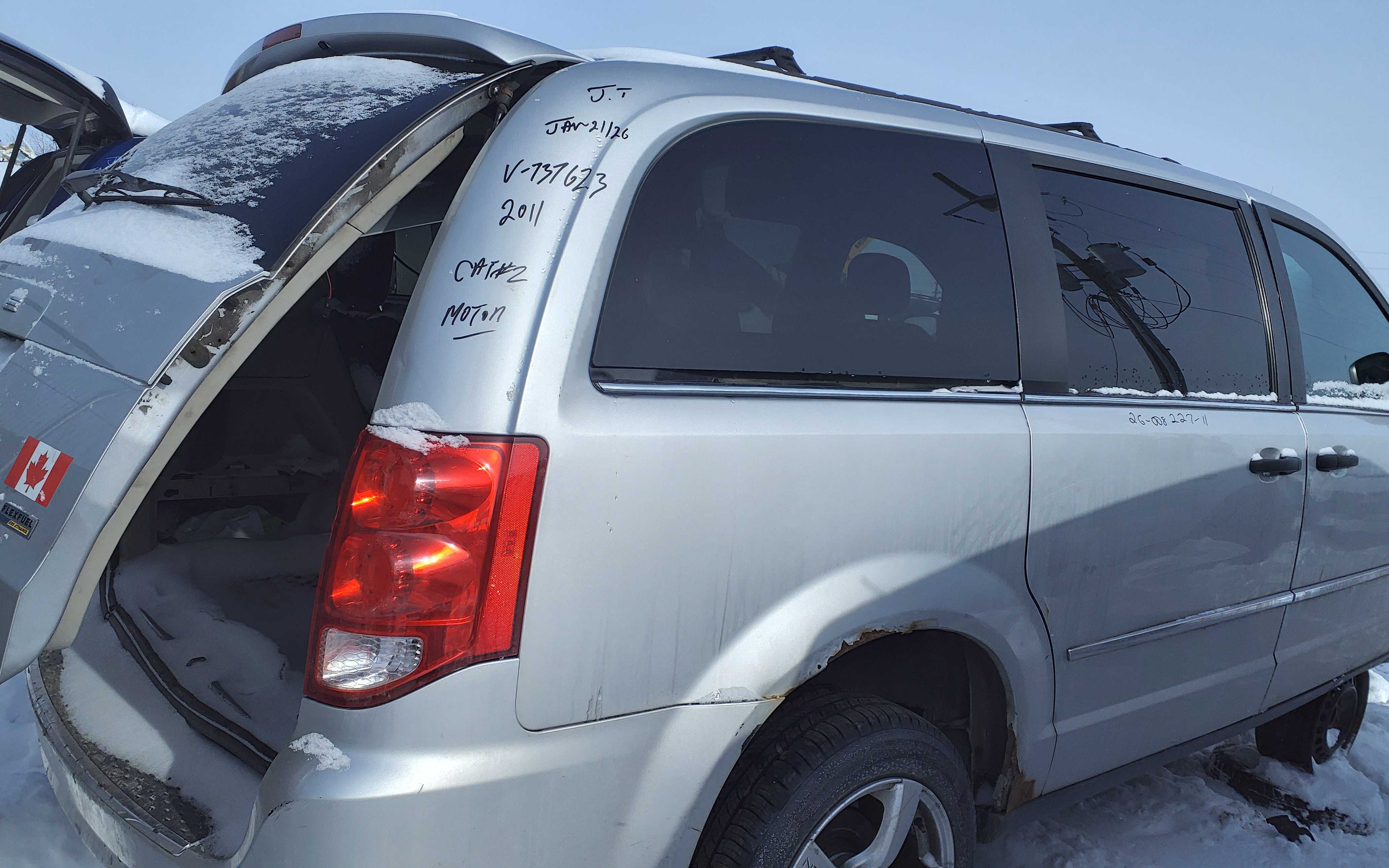 DODGE GRAND CARAVAN 2011