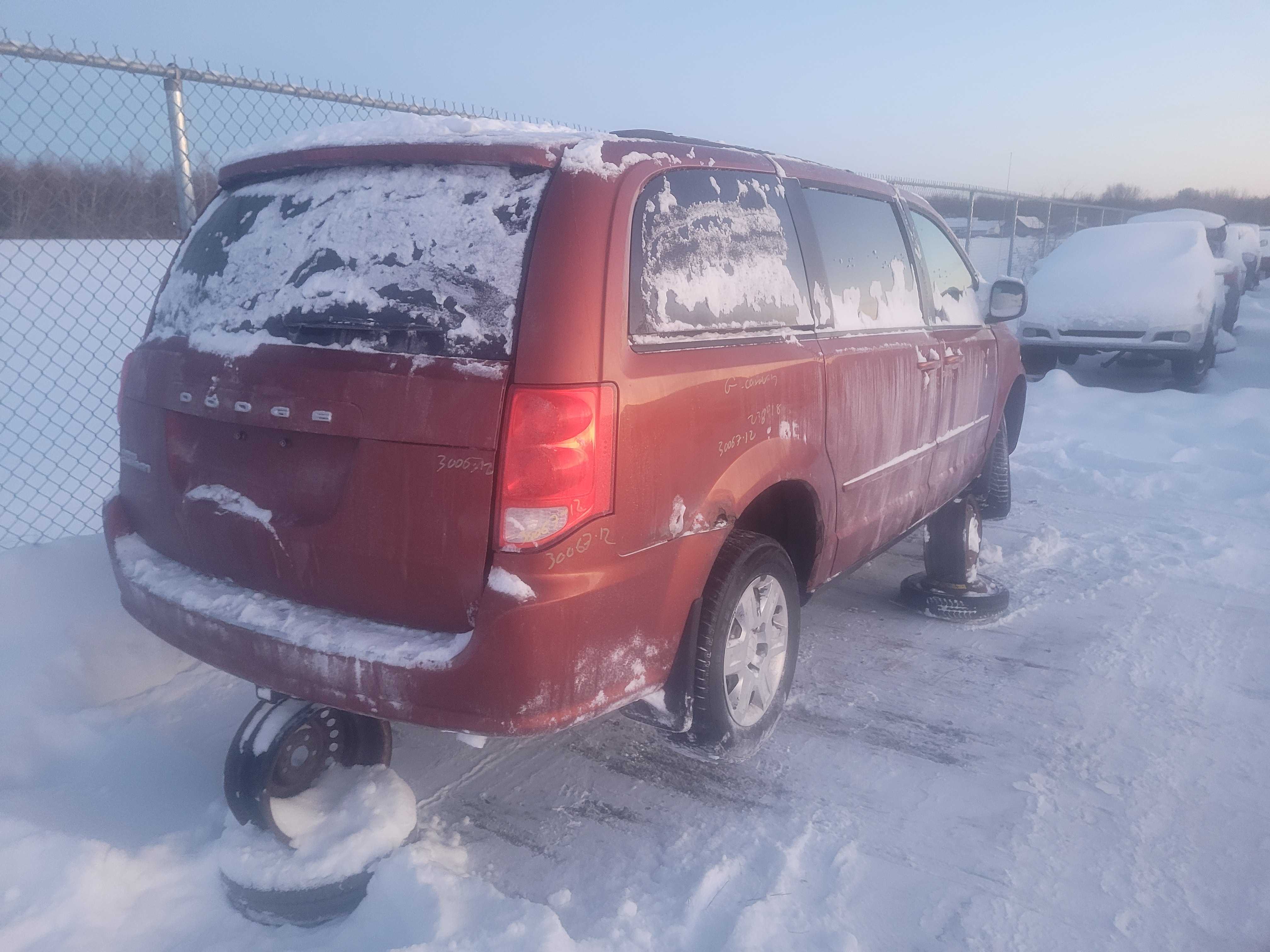 DODGE GRAND CARAVAN 2012