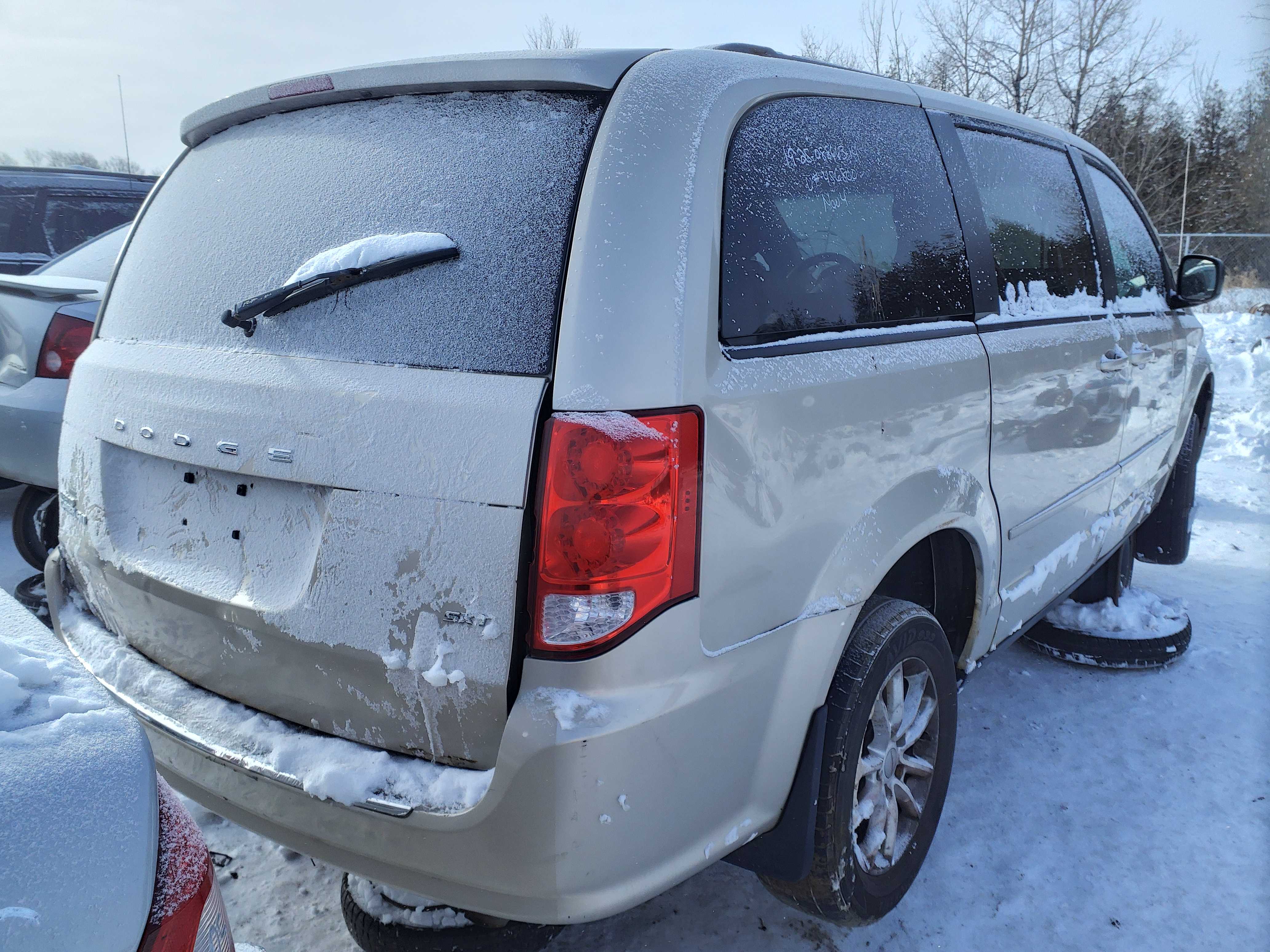 DODGE GRAND CARAVAN 2014