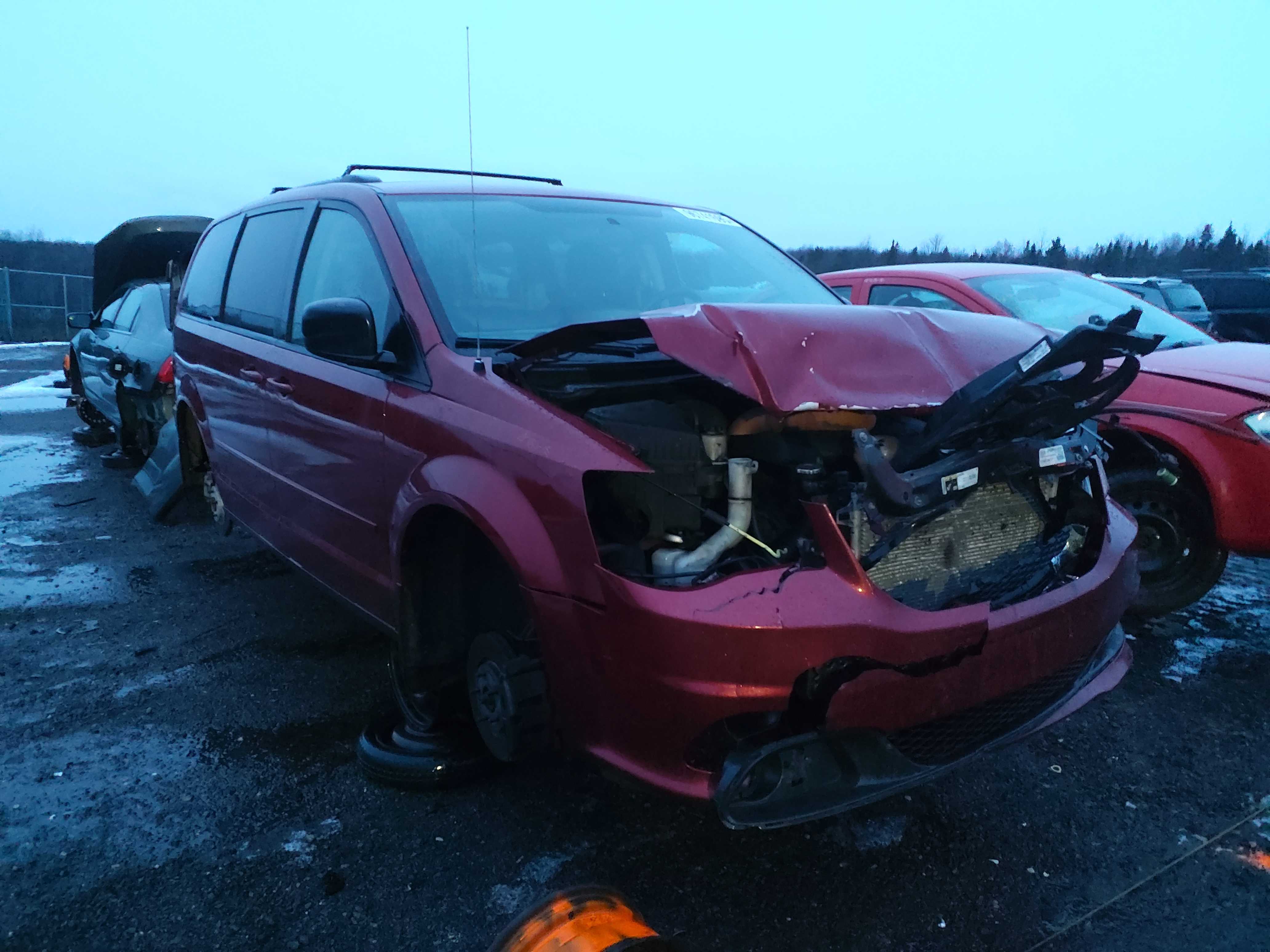 DODGE GRAND CARAVAN 2015