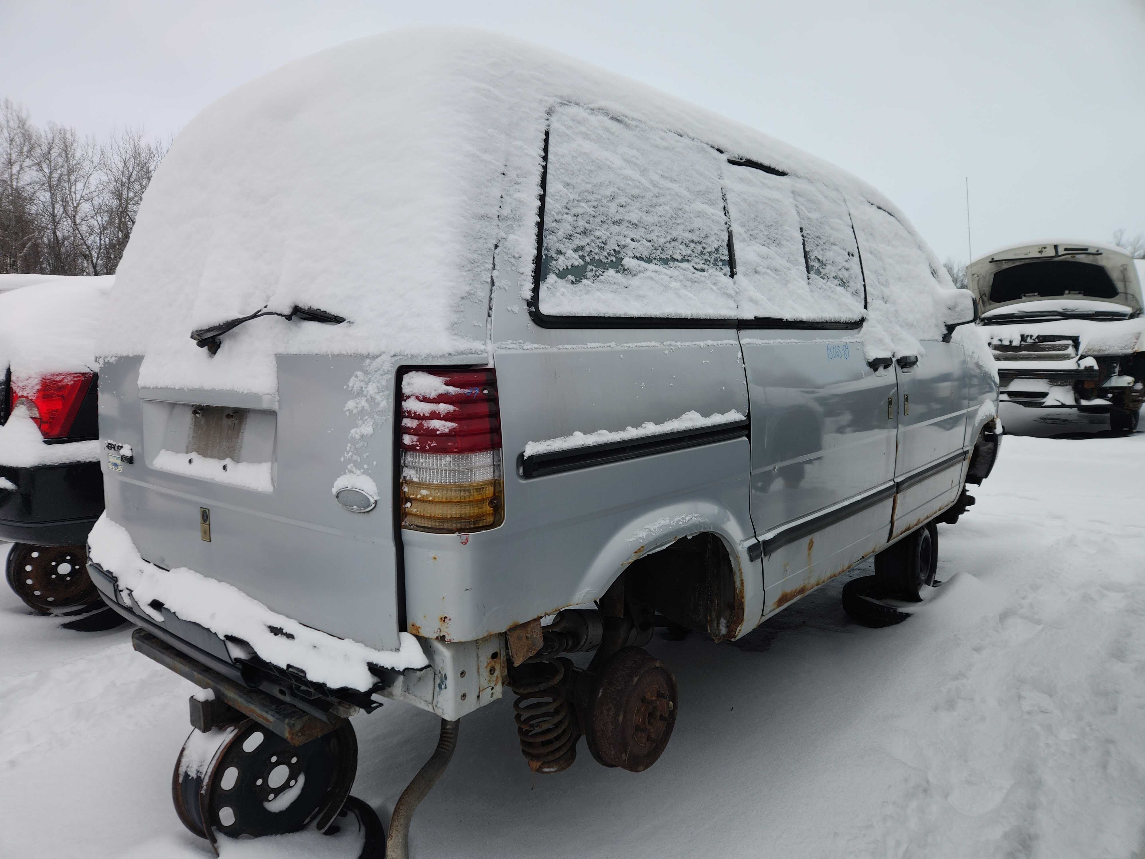 FORD AEROSTAR WAGONS 1989