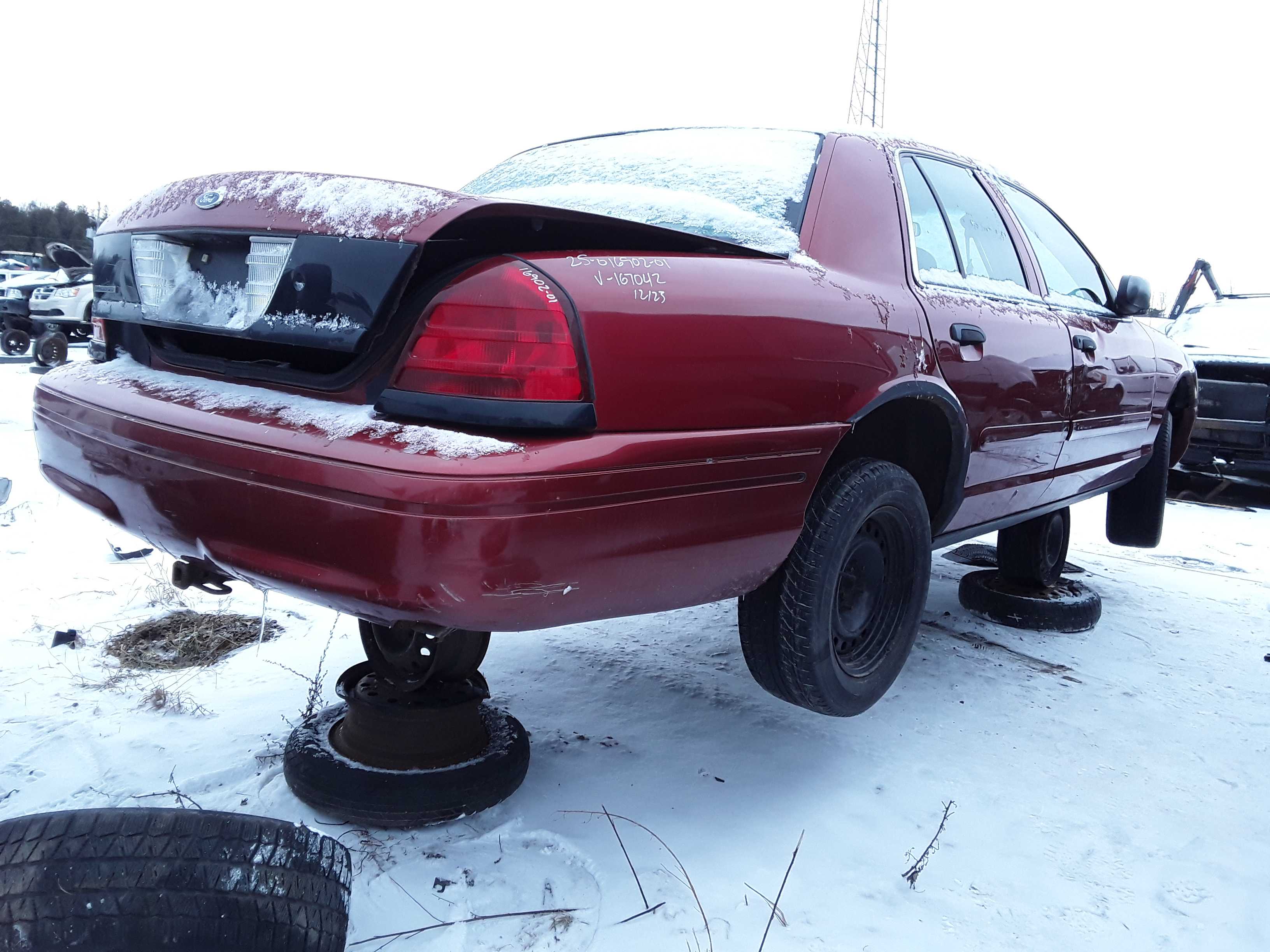 FORD CROWN VICTORIA 2001