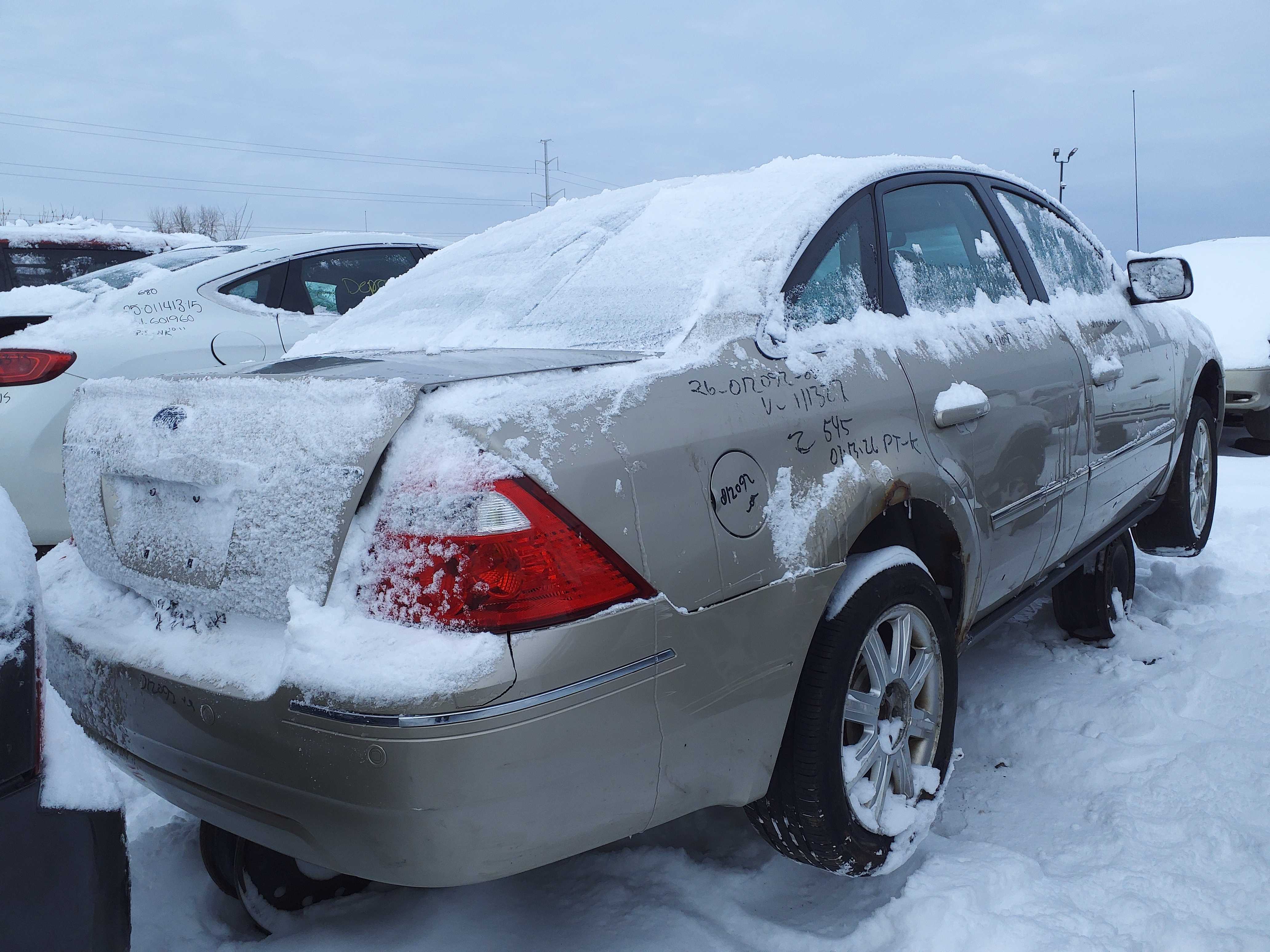 FORD FIVE HUNDRED 2005