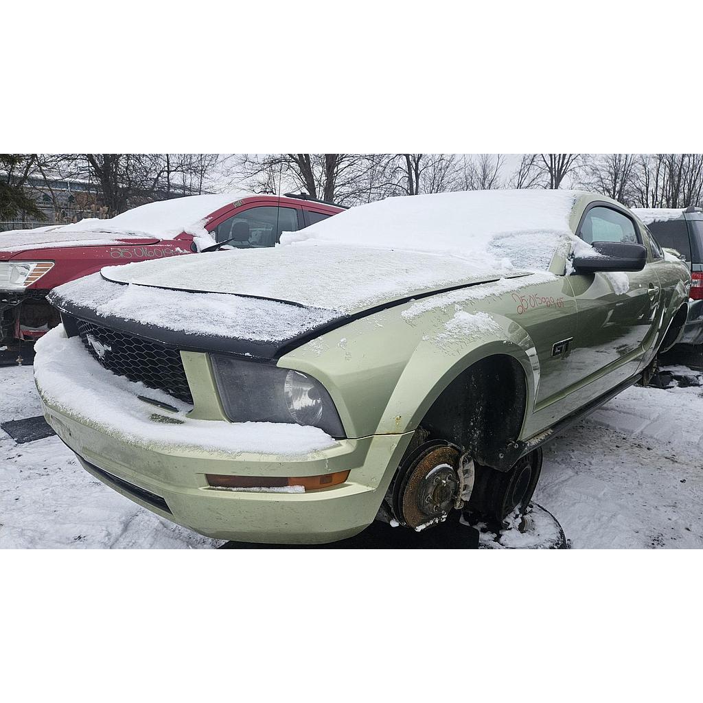 FORD MUSTANG 2005