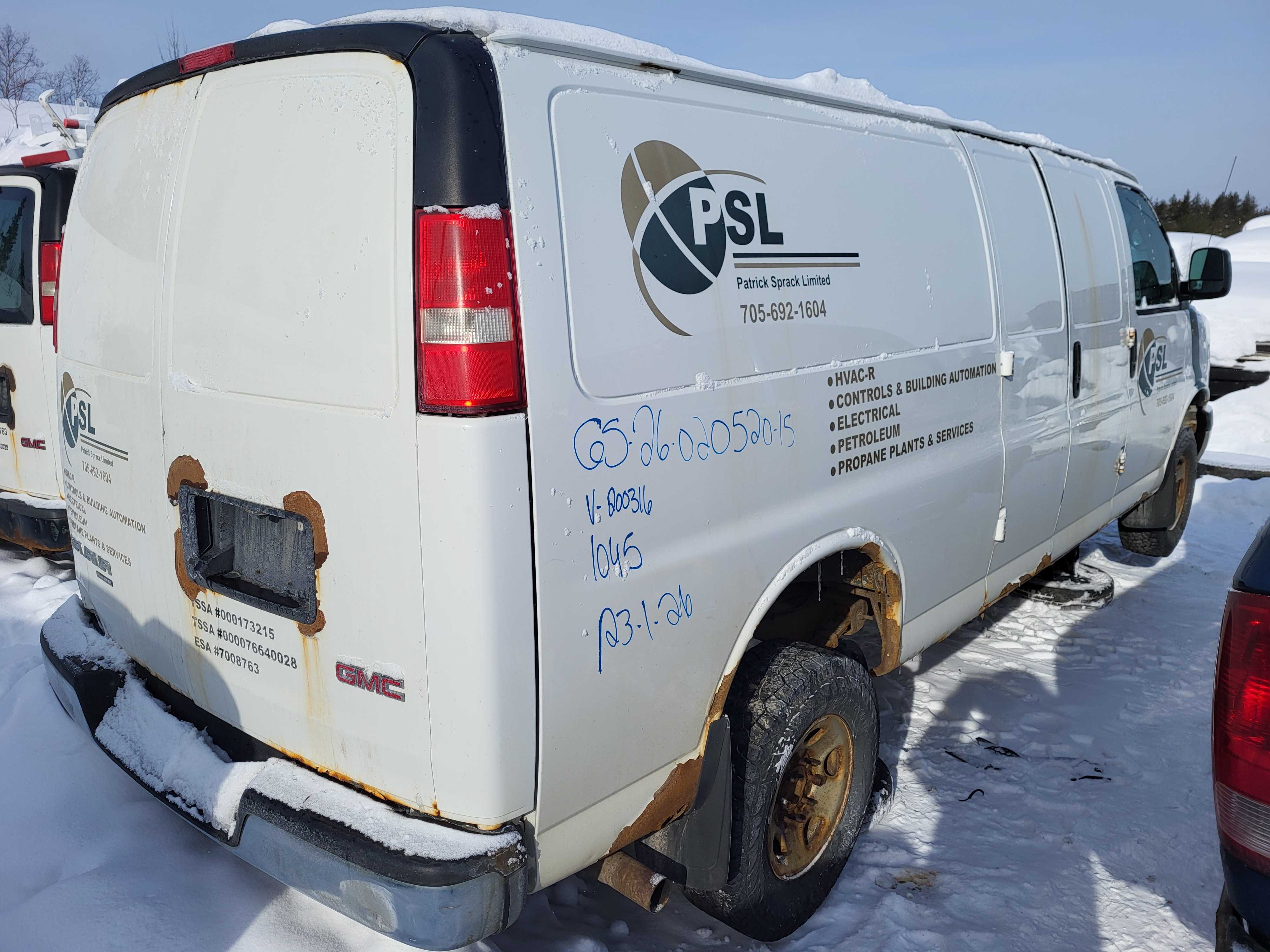 GMC SAVANA CARGO 2015