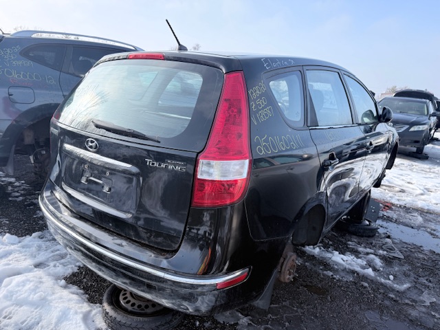 HYUNDAI ELANTRA 2011