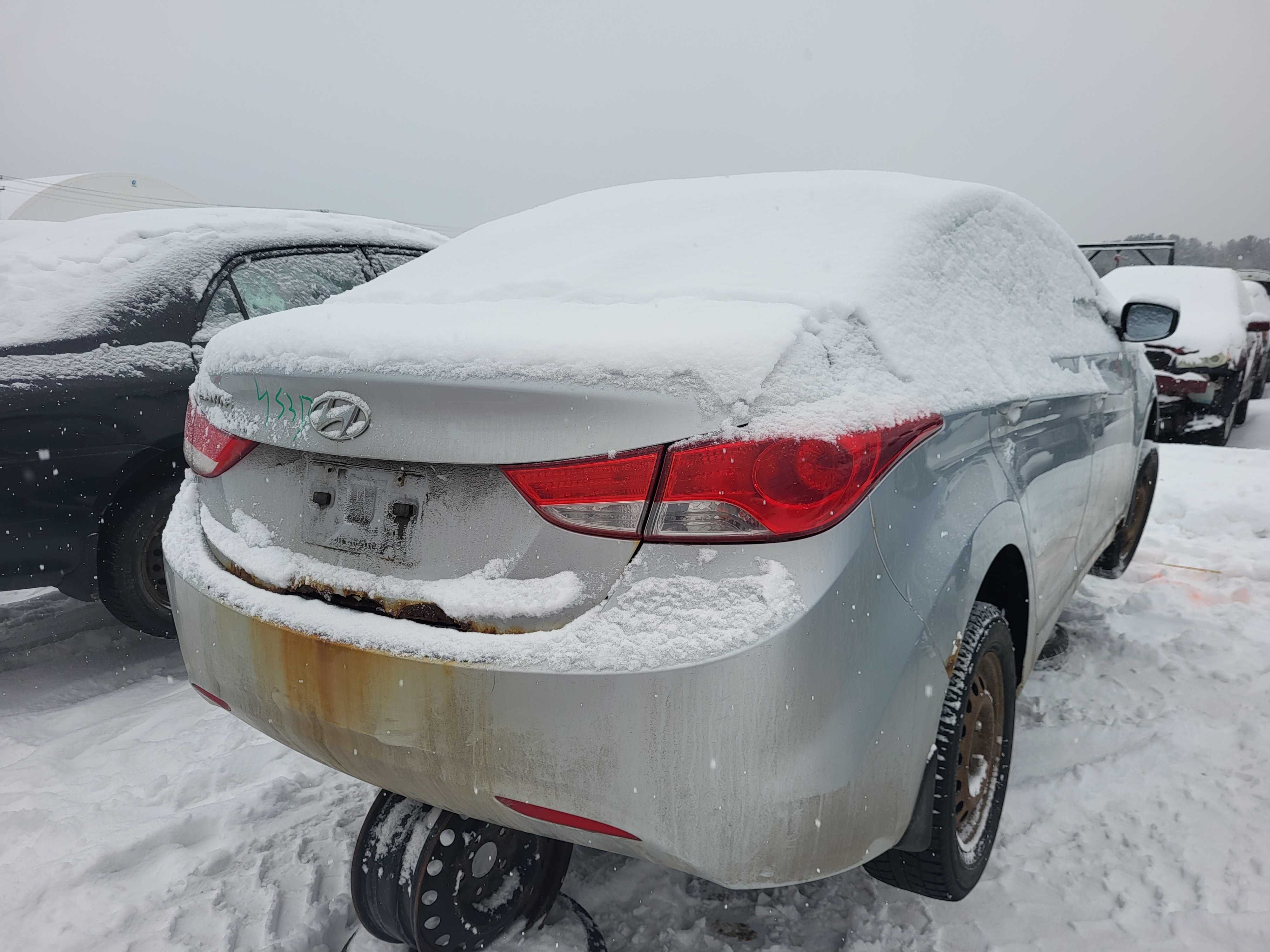 HYUNDAI ELANTRA 2011