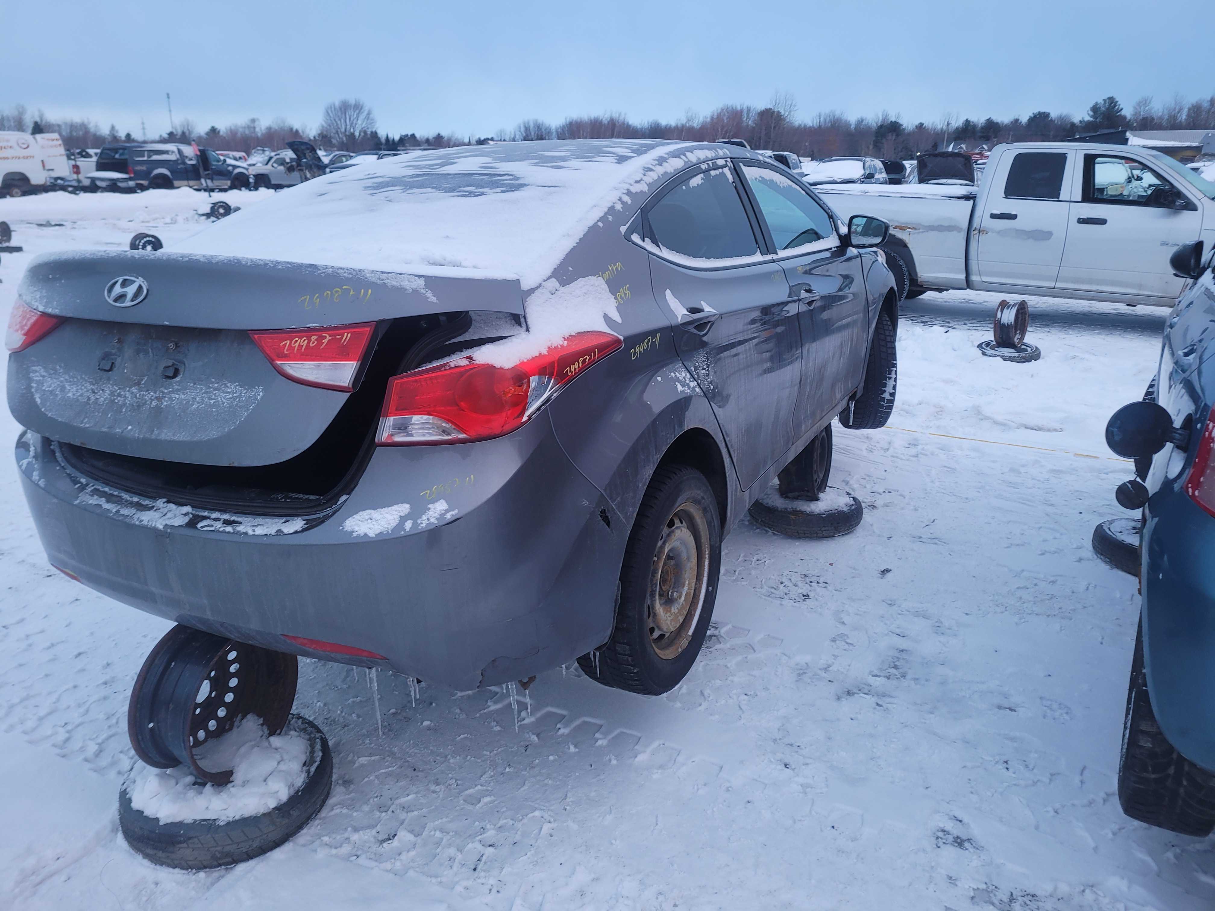 HYUNDAI ELANTRA 2011