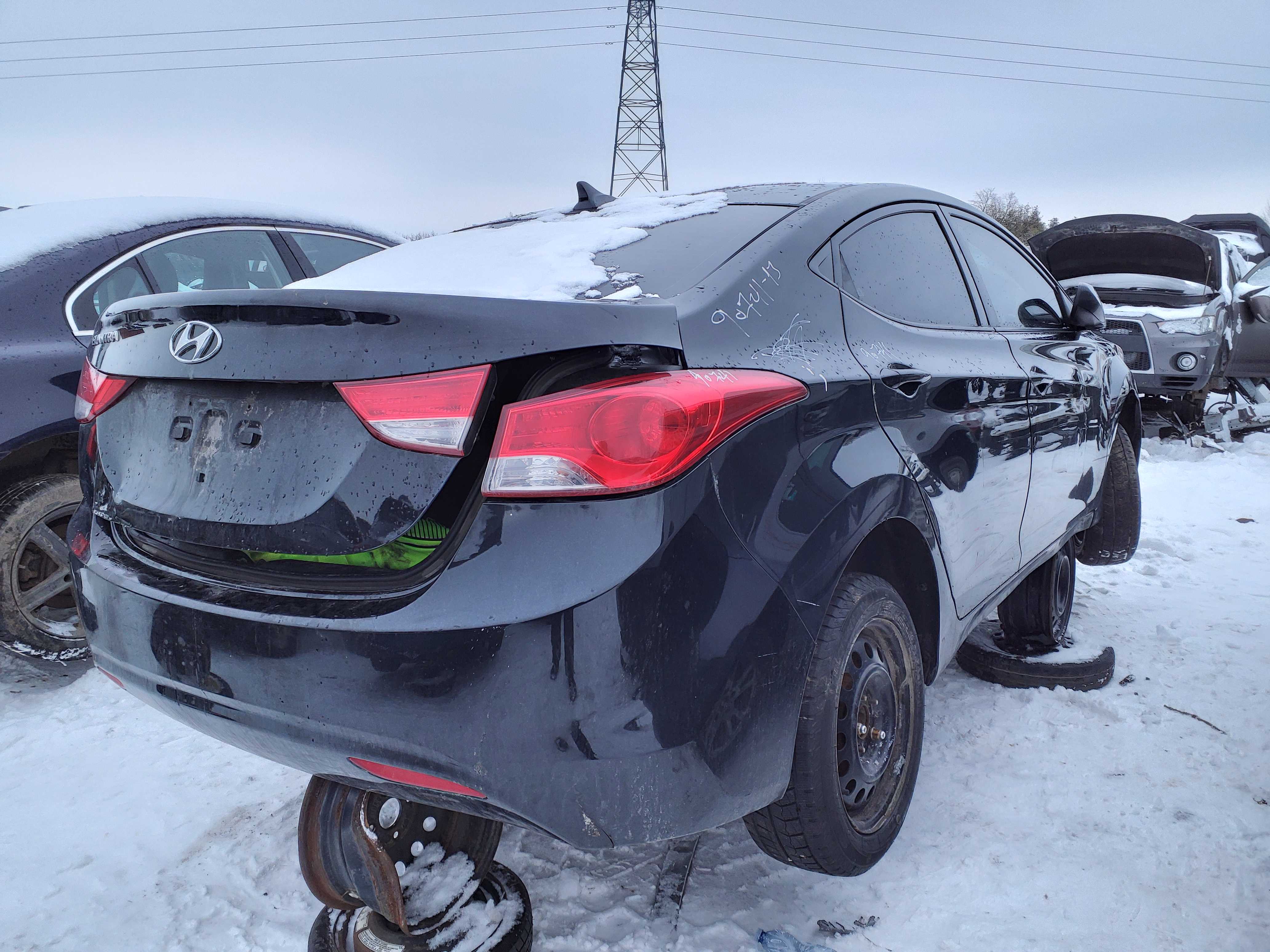 HYUNDAI ELANTRA 2013