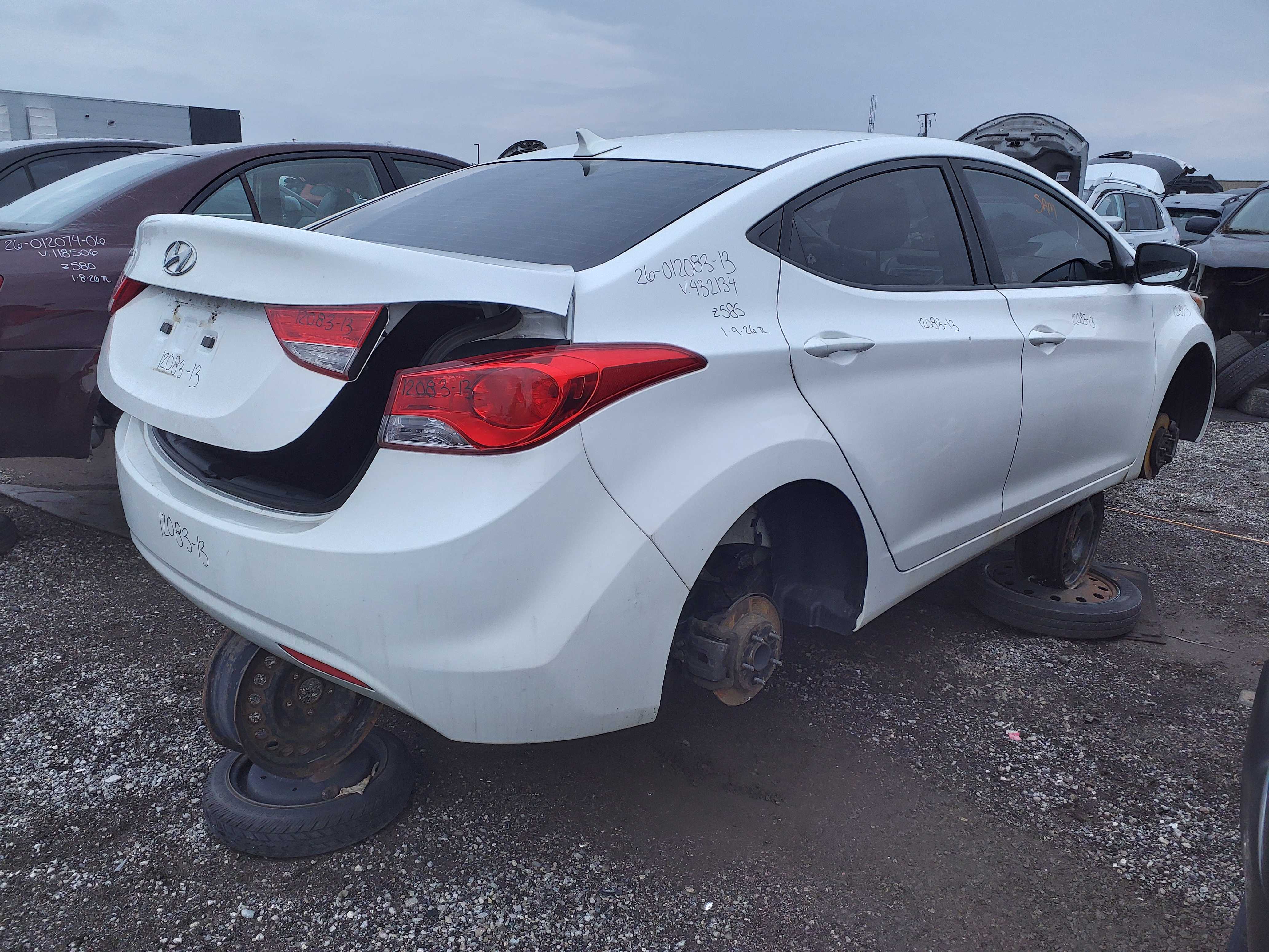 HYUNDAI ELANTRA 2013