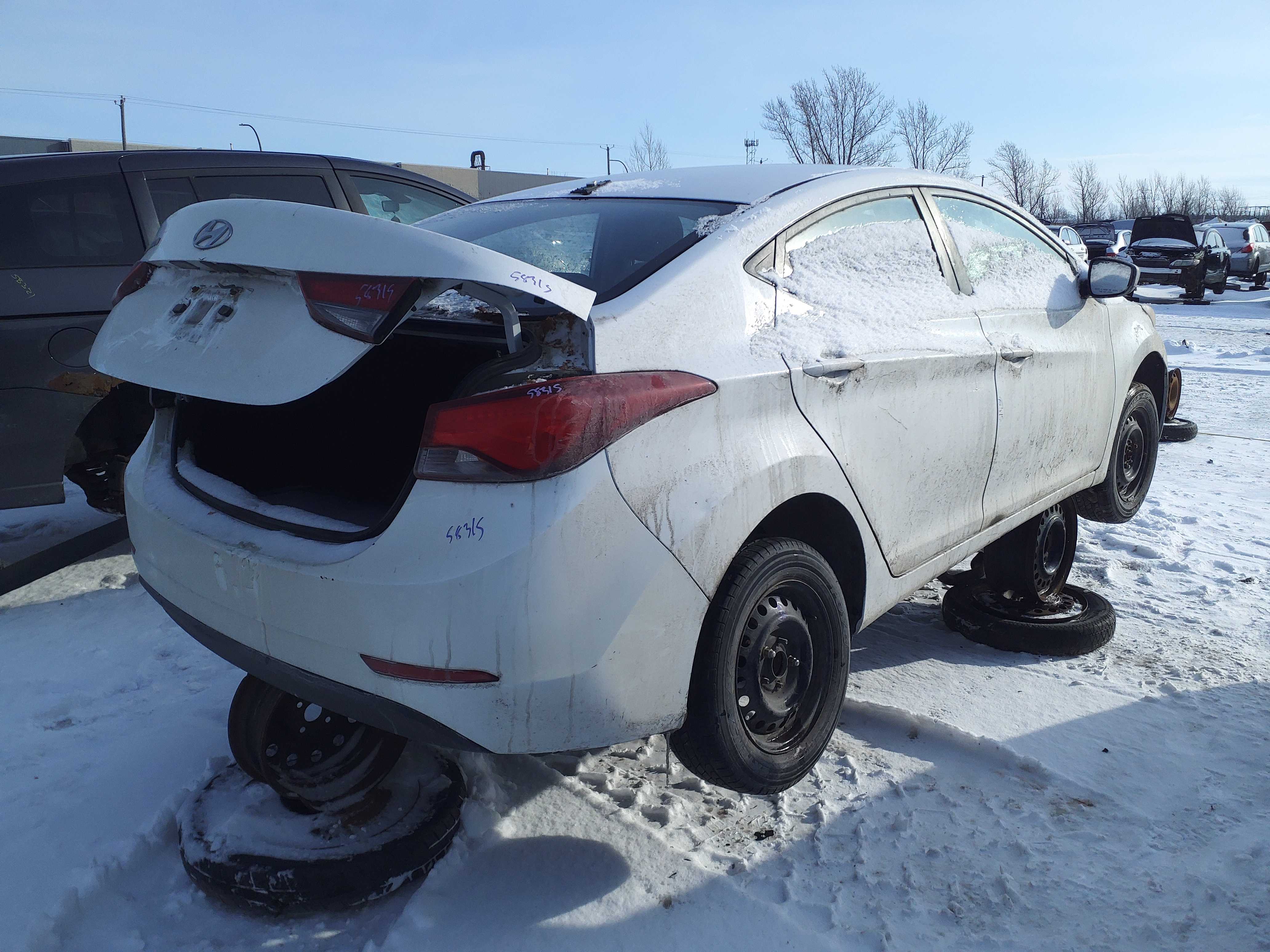 HYUNDAI ELANTRA 2016