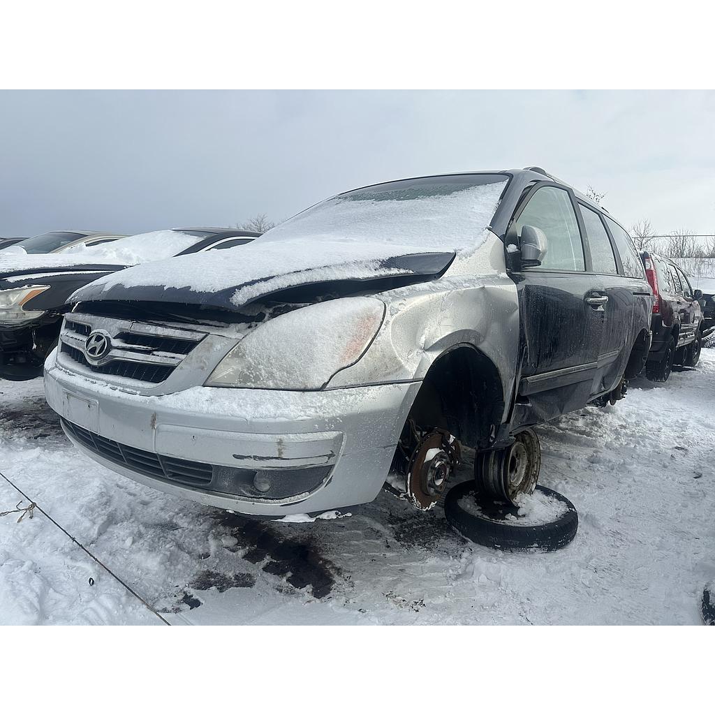 HYUNDAI ENTOURAGE 2007