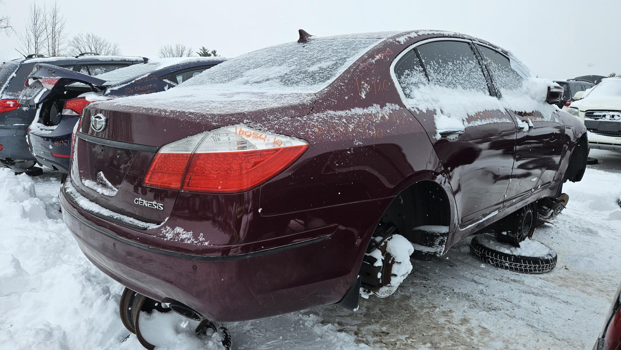 HYUNDAI GENESIS 2010