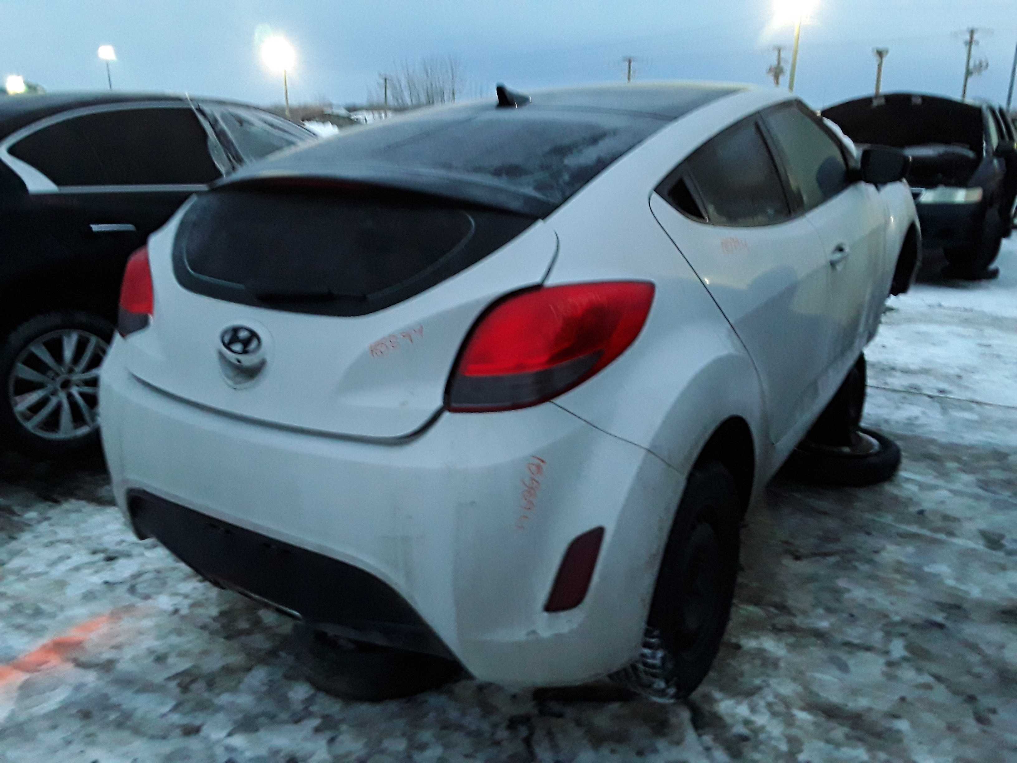 HYUNDAI VELOSTER 2012