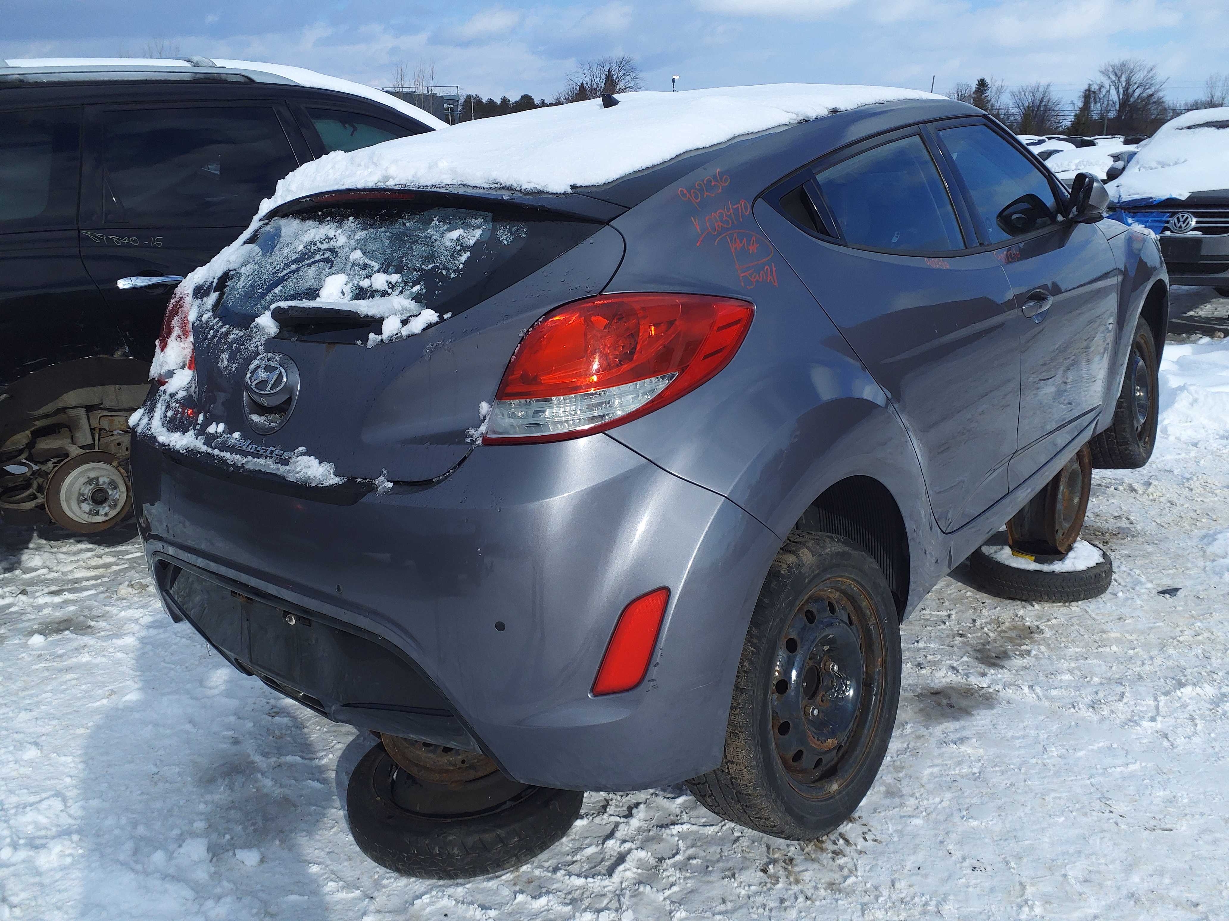 HYUNDAI VELOSTER 2012