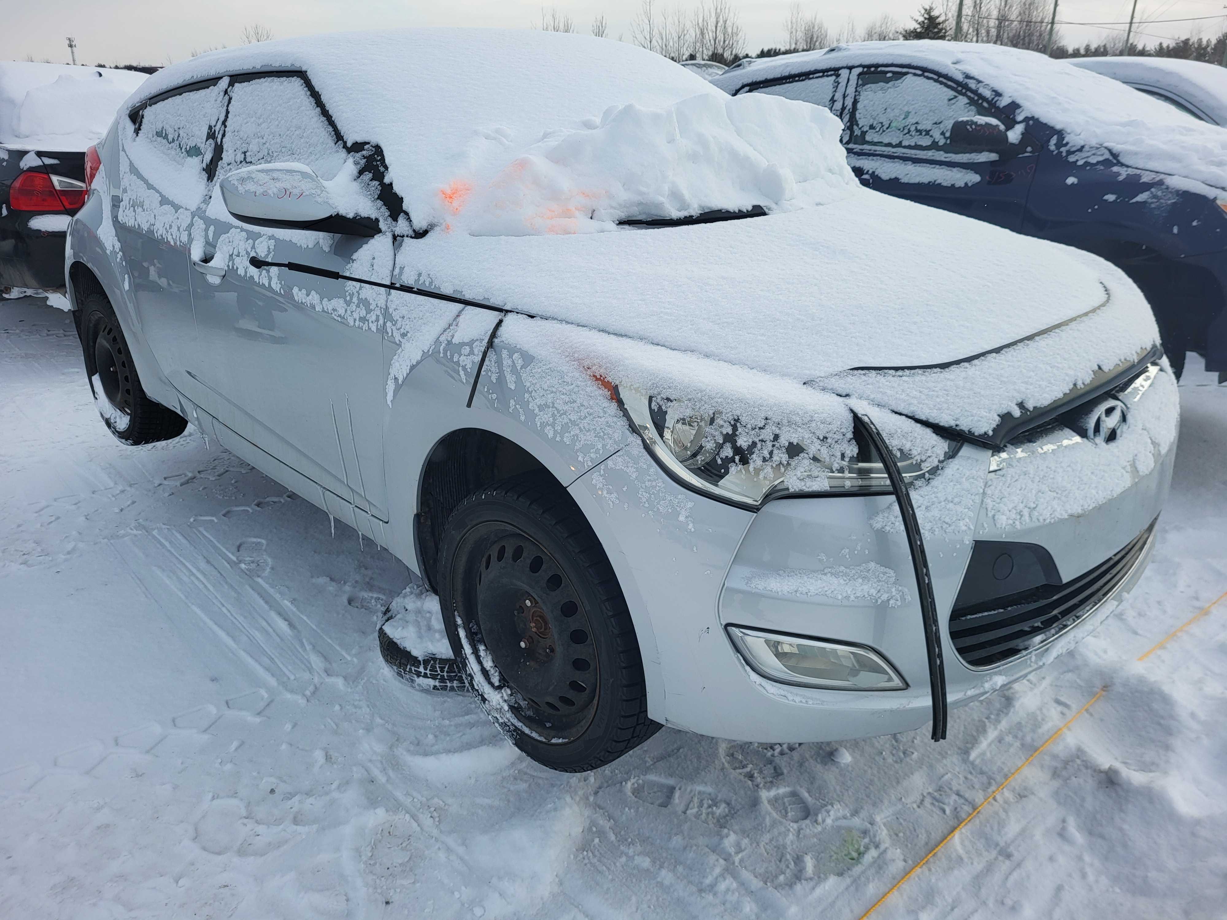 HYUNDAI VELOSTER 2012