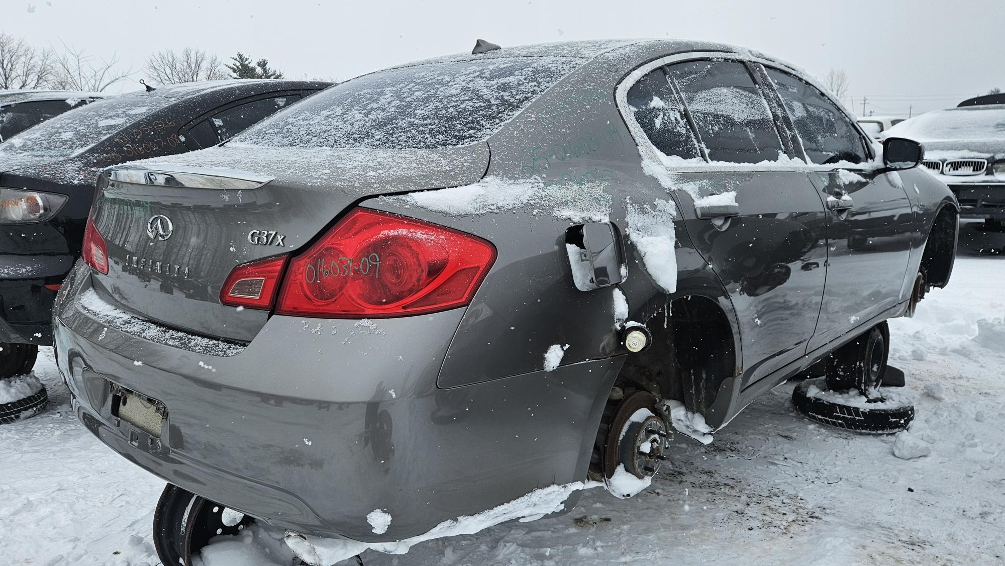 INFINITI G37 SEDAN 2009