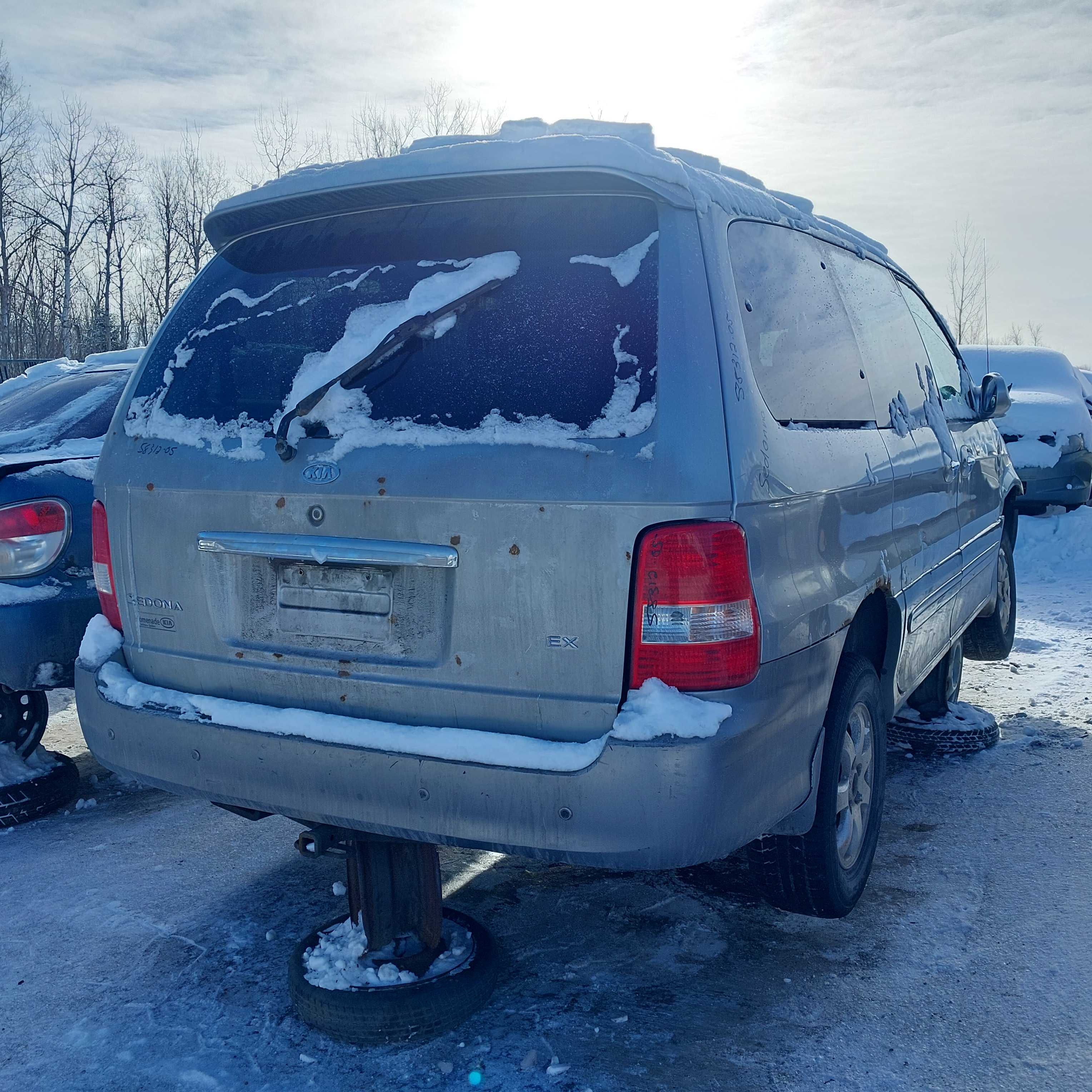 KIA SEDONA 2005
