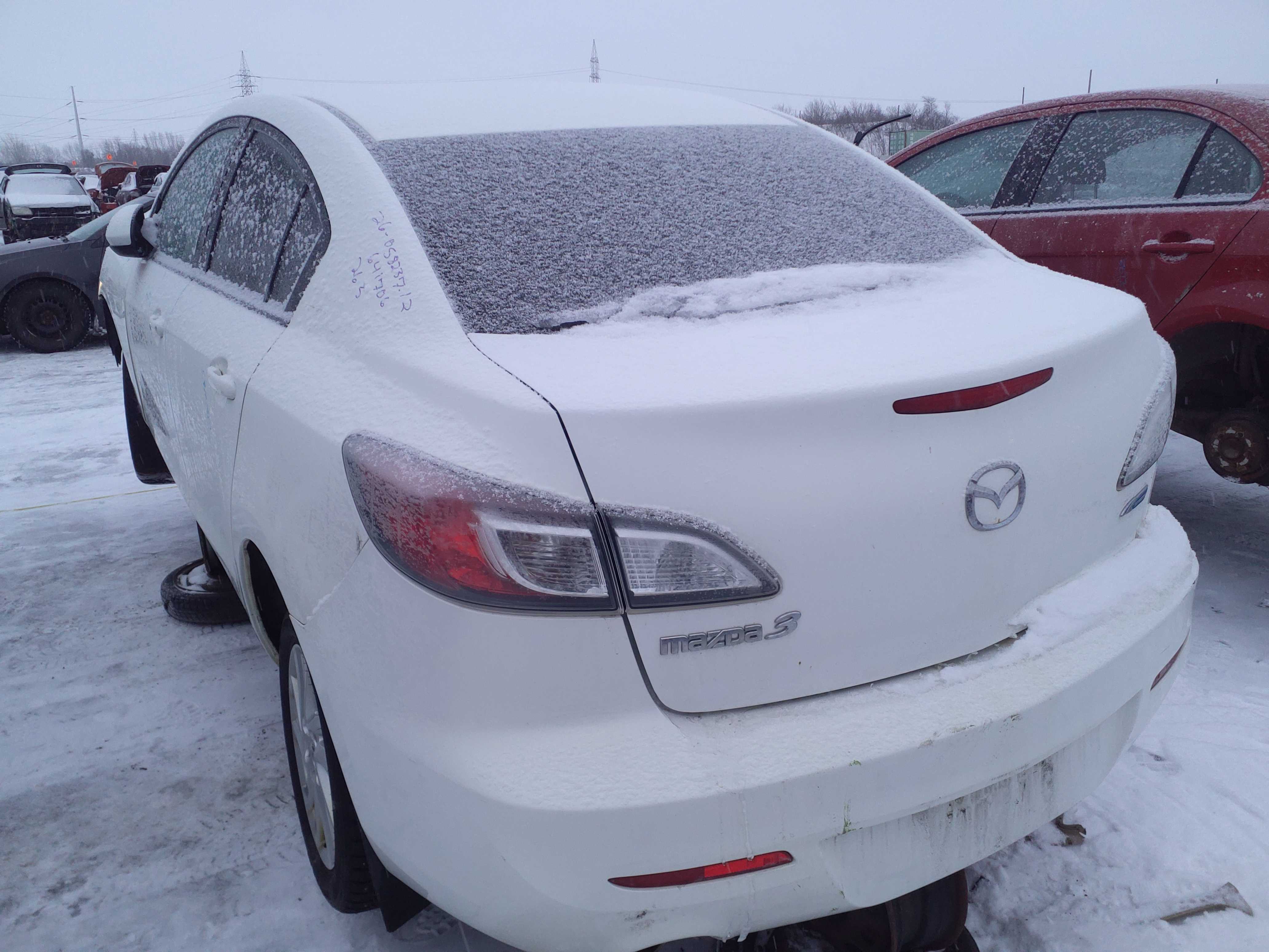 MAZDA MAZDA3 2012