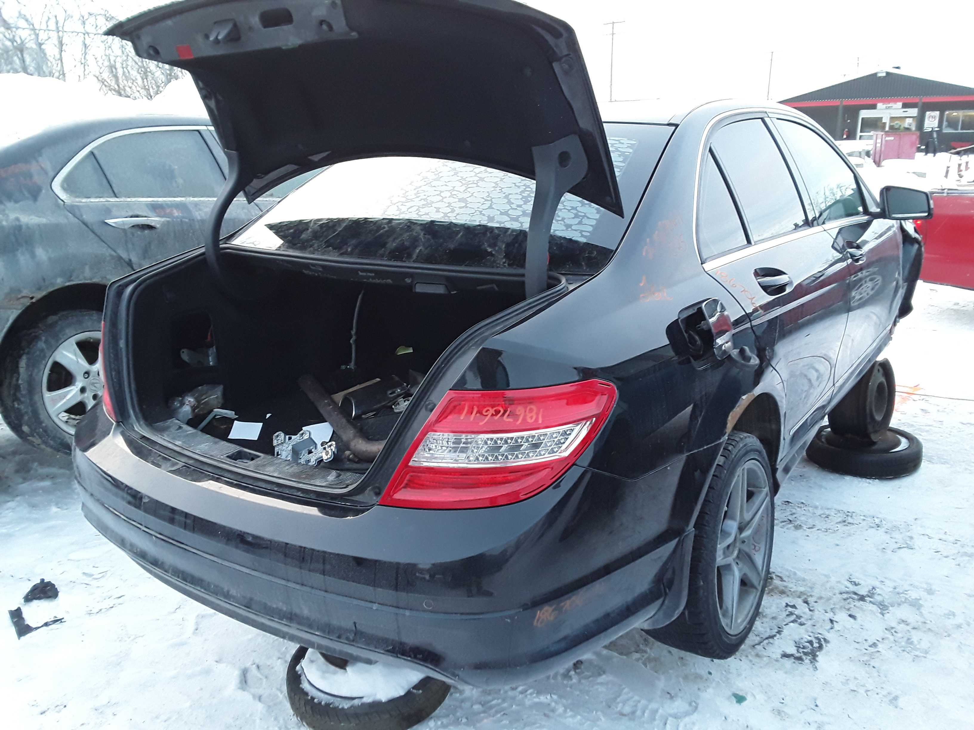 MERCEDES-BENZ C-CLASS 2011