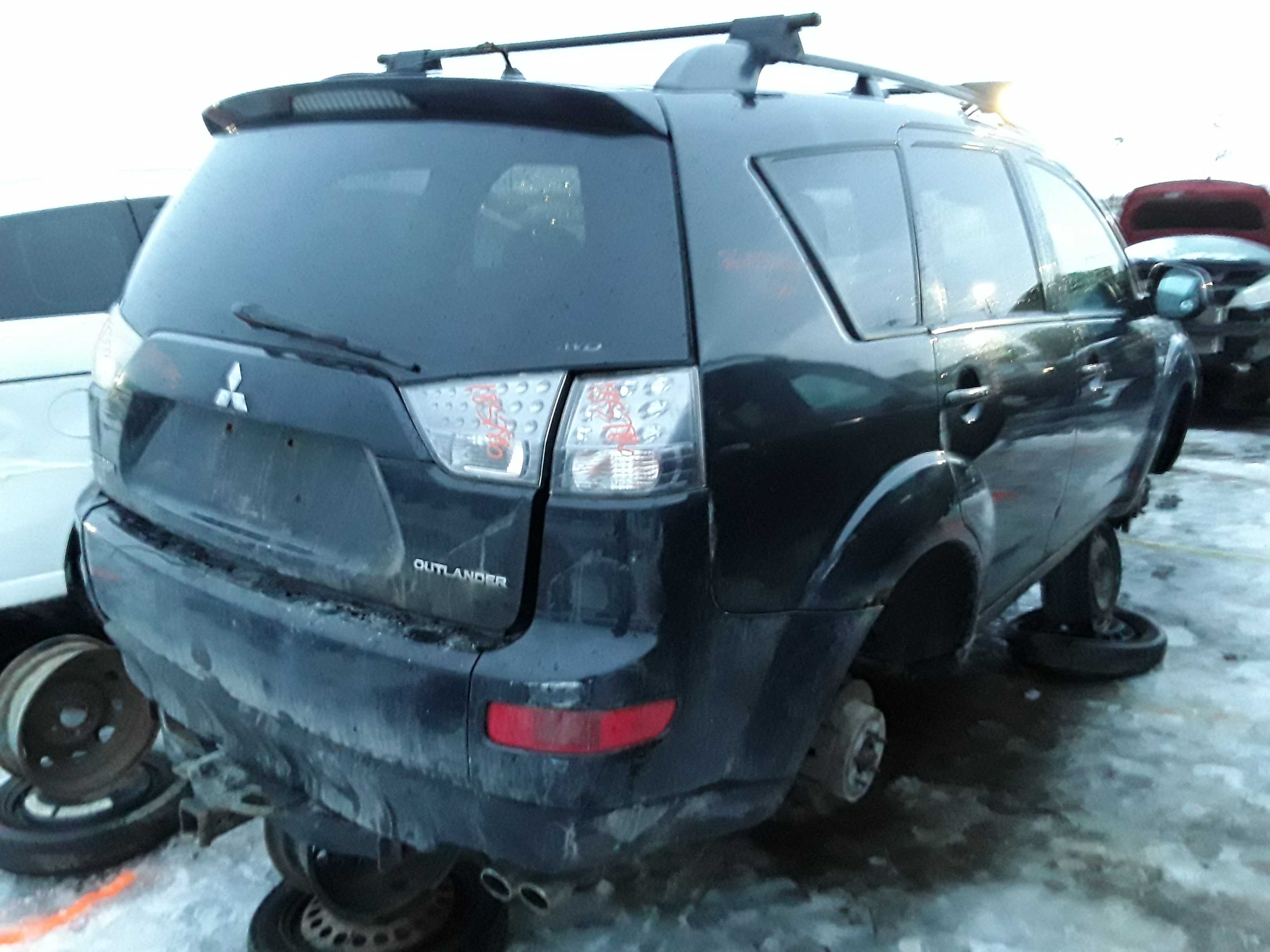 MITSUBISHI OUTLANDER 2008