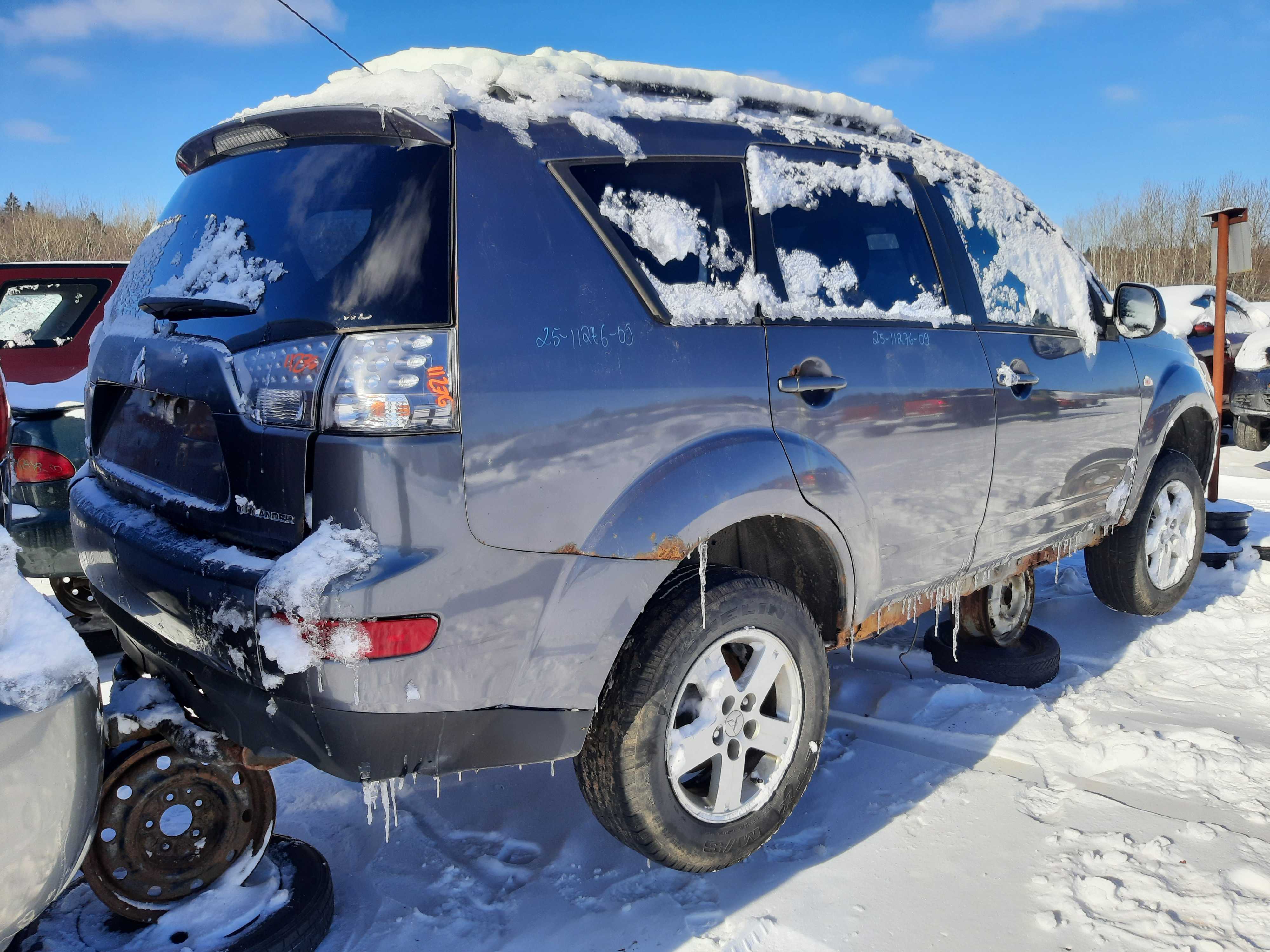 MITSUBISHI OUTLANDER 2009