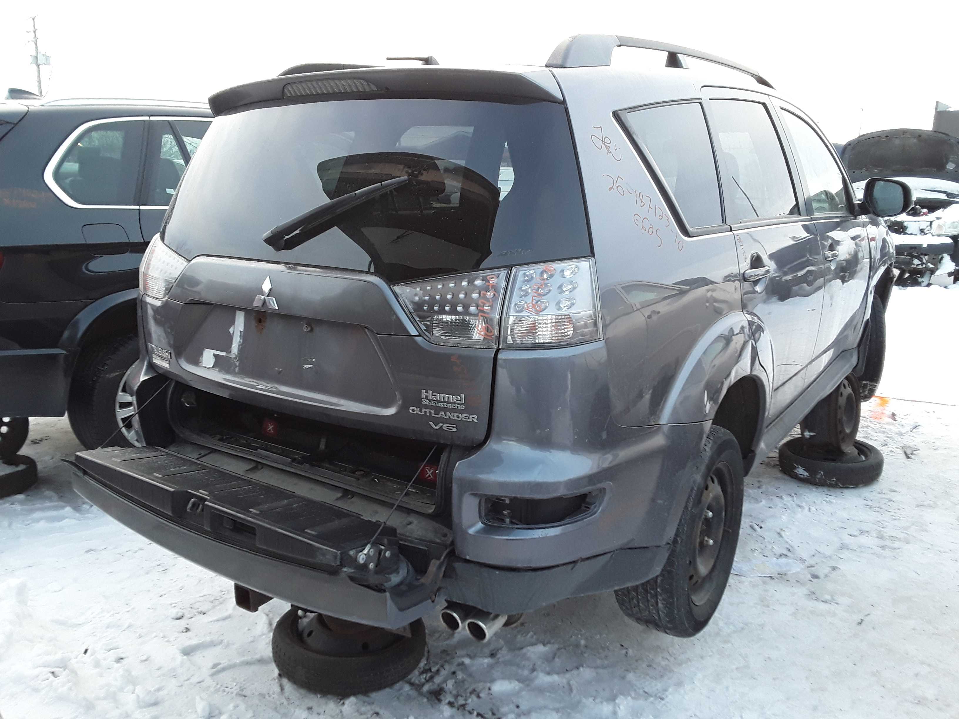 MITSUBISHI OUTLANDER 2010