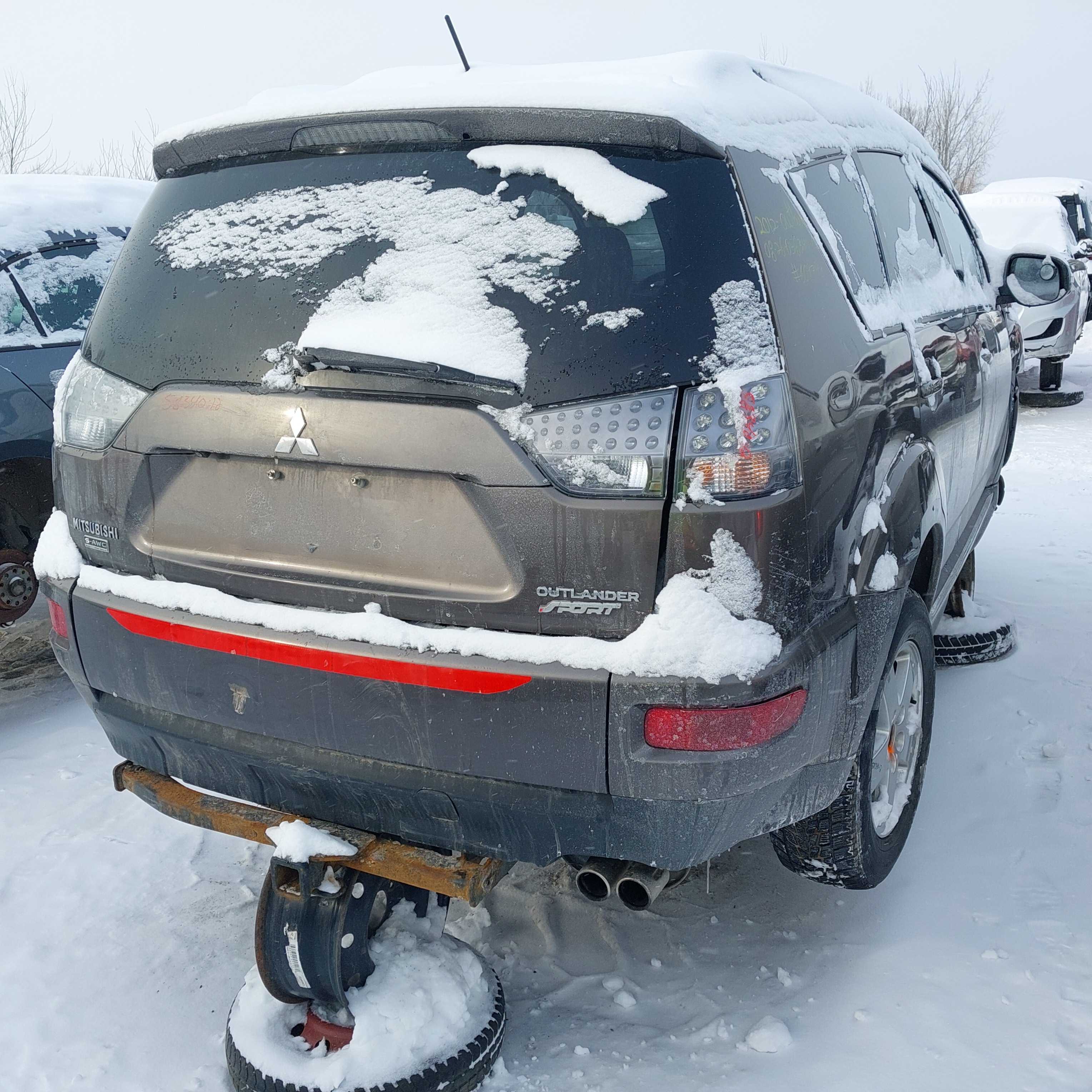 MITSUBISHI OUTLANDER 2012