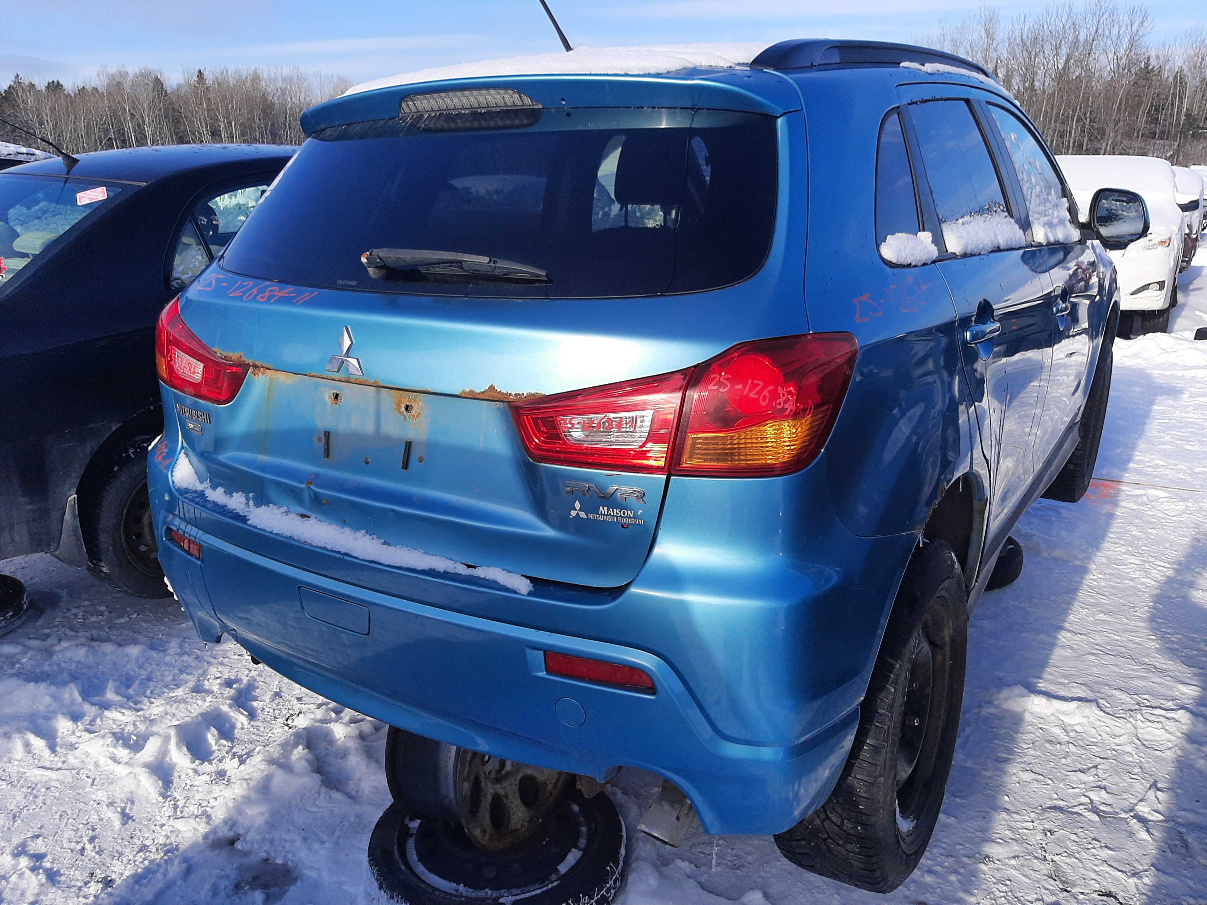 MITSUBISHI RVR 2011