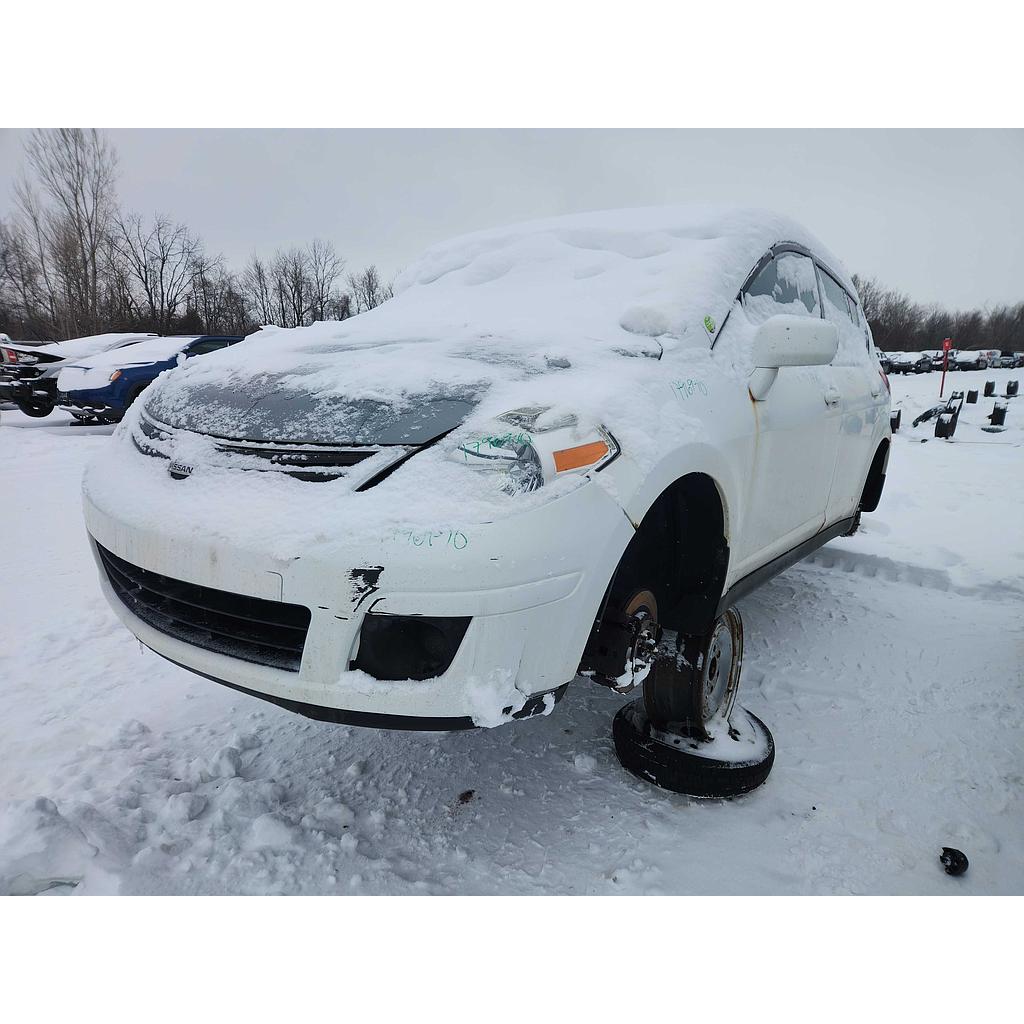 NISSAN VERSA 2010