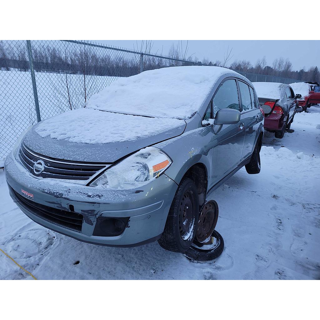 NISSAN VERSA 2010