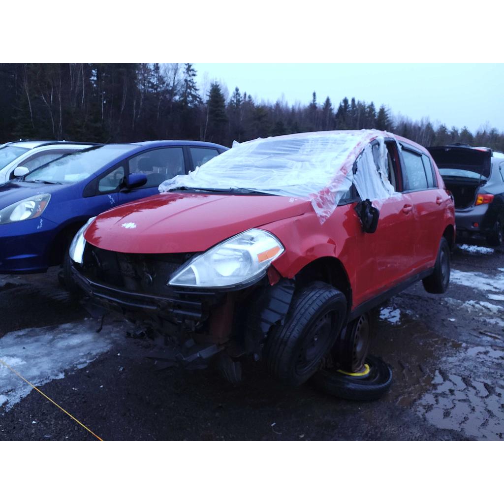 NISSAN VERSA 2011