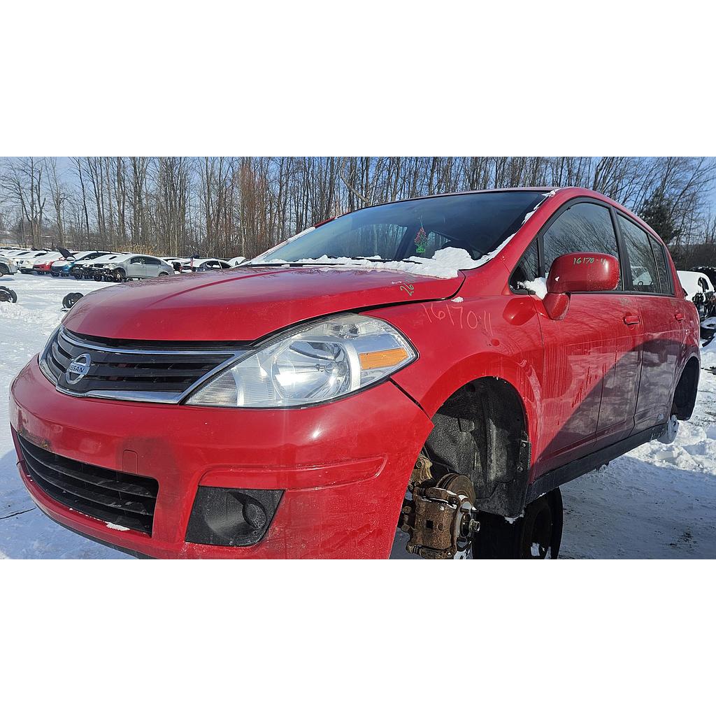 NISSAN VERSA 2011
