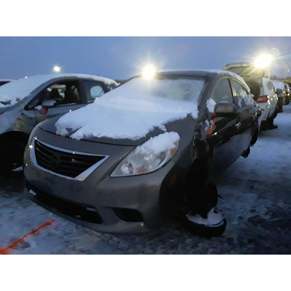 NISSAN VERSA 2012