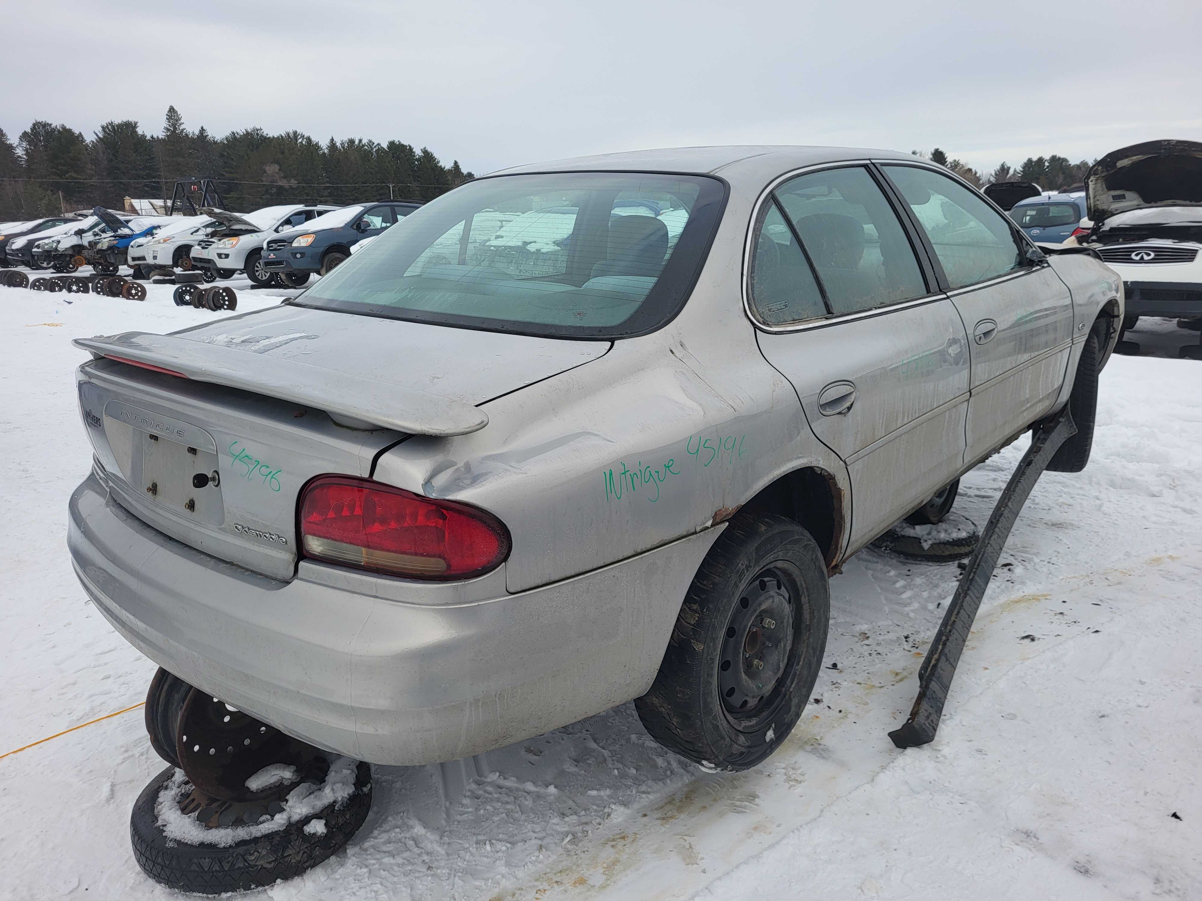 OLDSMOBILE INTRIGUE 2000