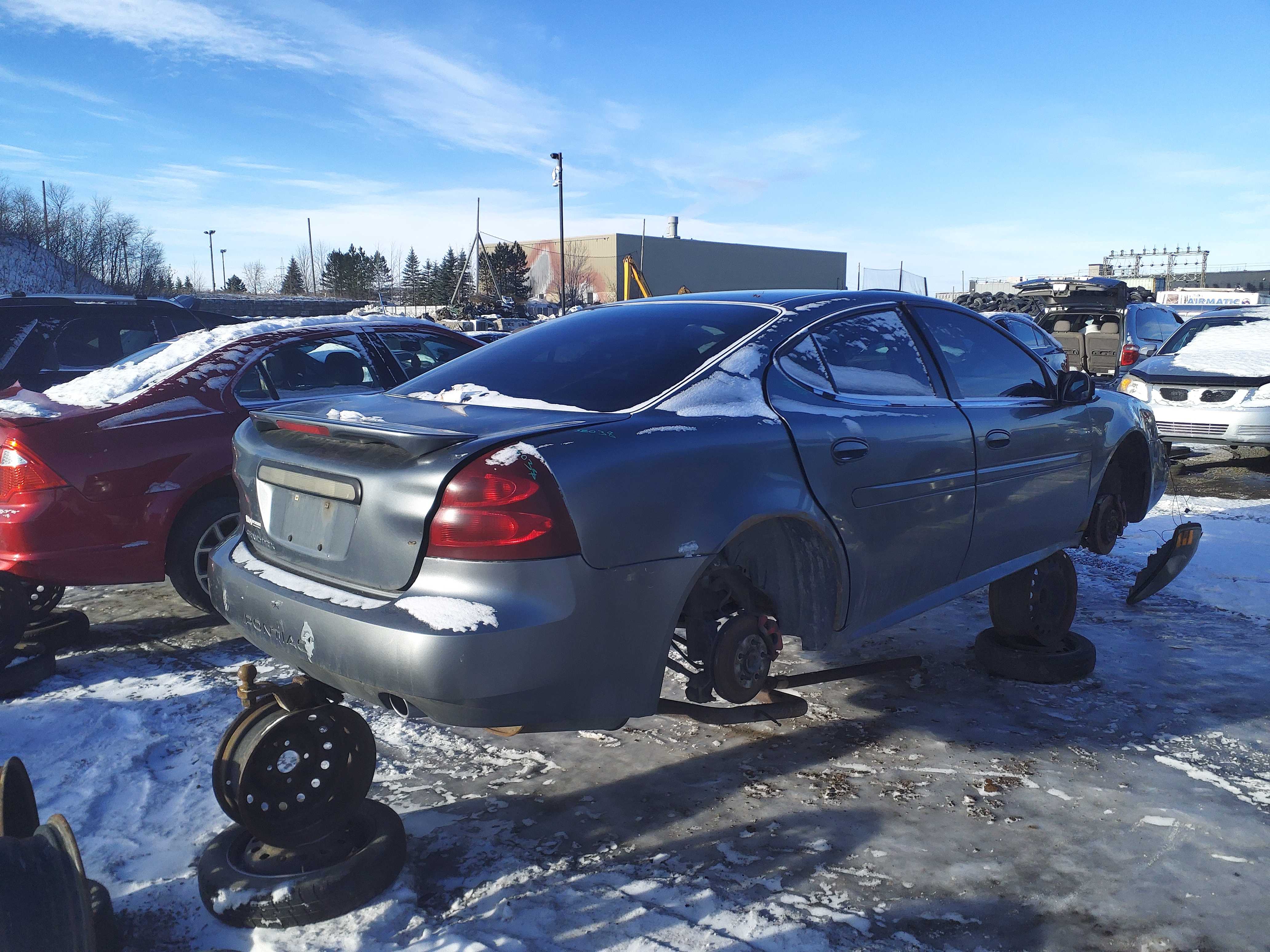 PONTIAC GRAND PRIX 2005