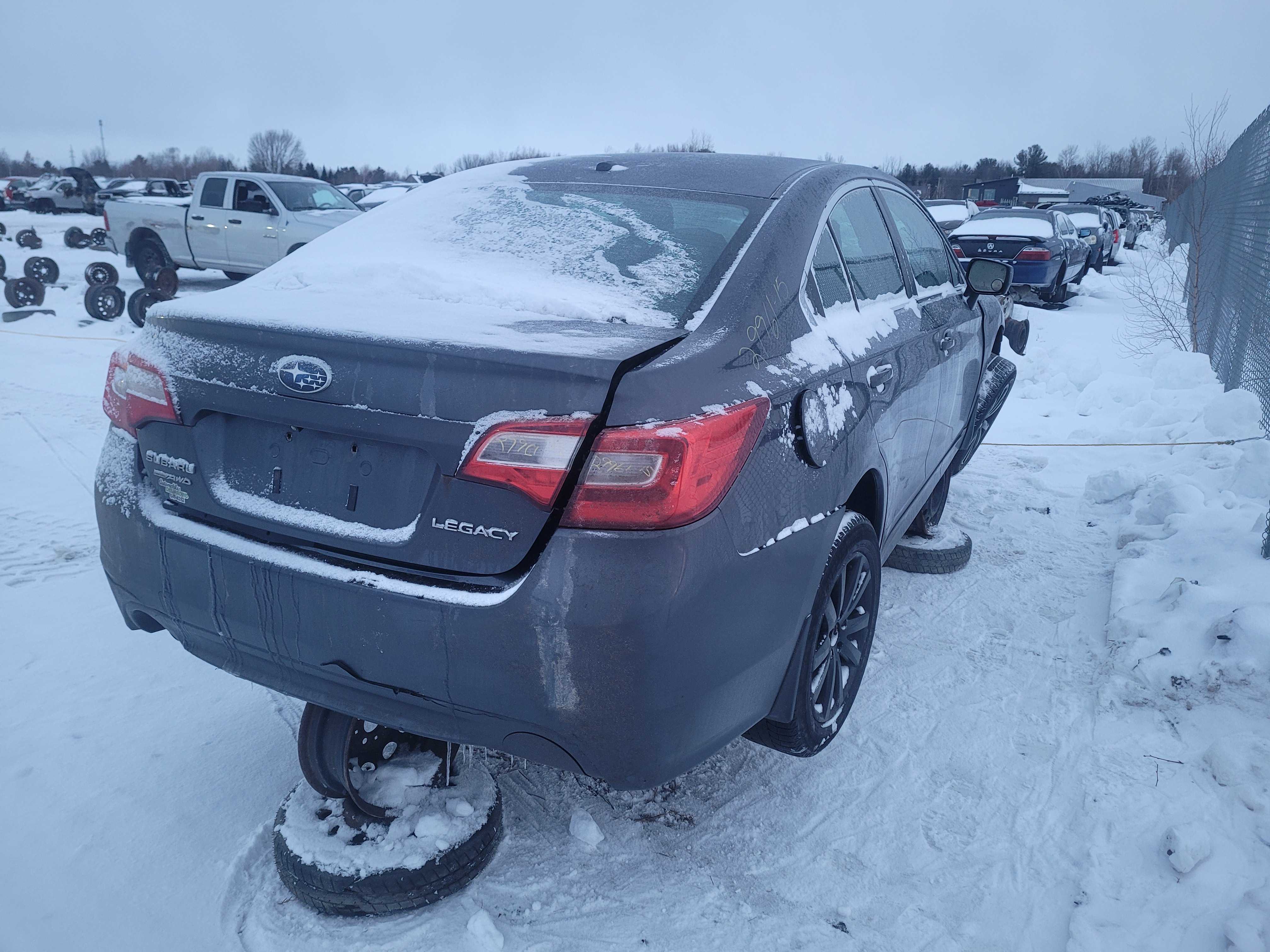 SUBARU LEGACY 2015