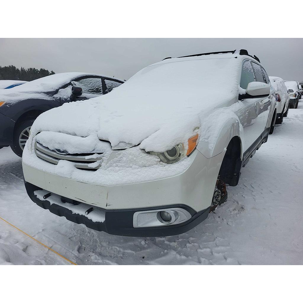 SUBARU OUTBACK 2011