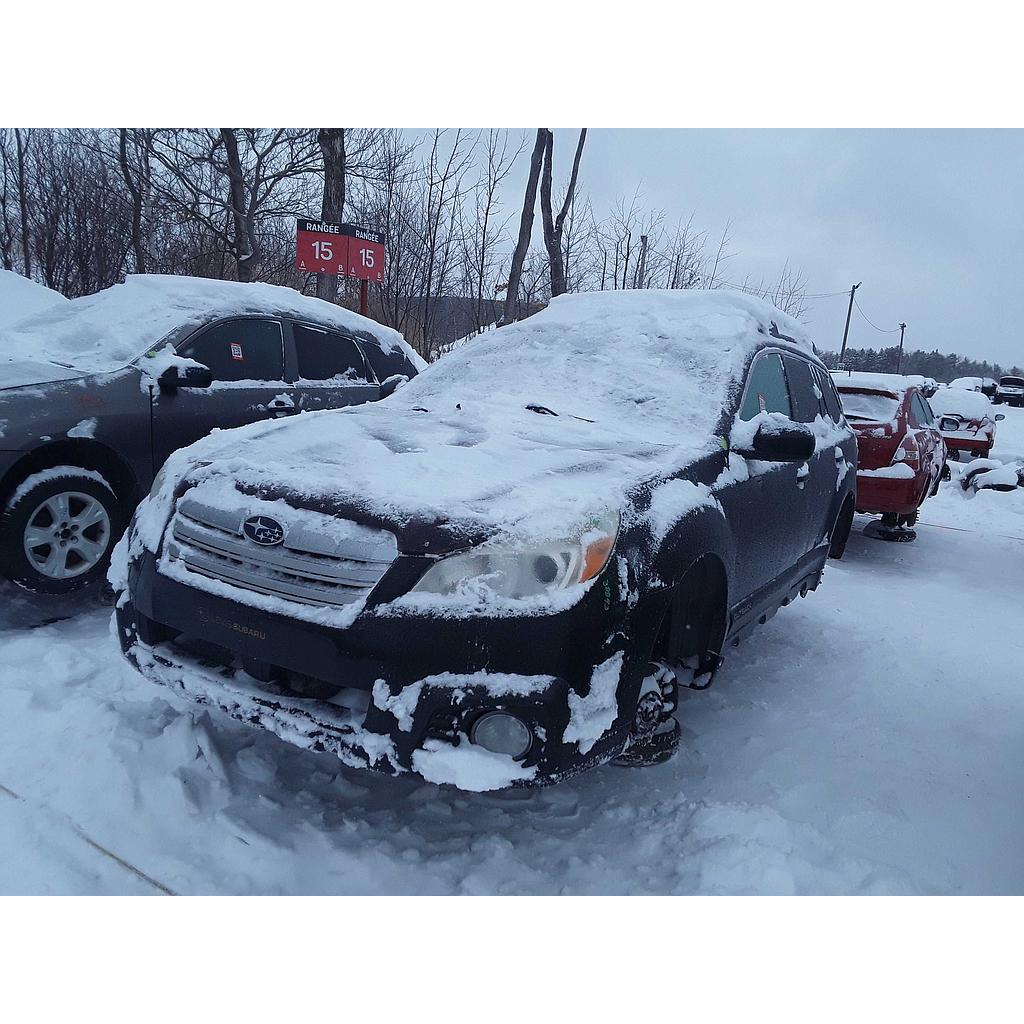 SUBARU OUTBACK 2013