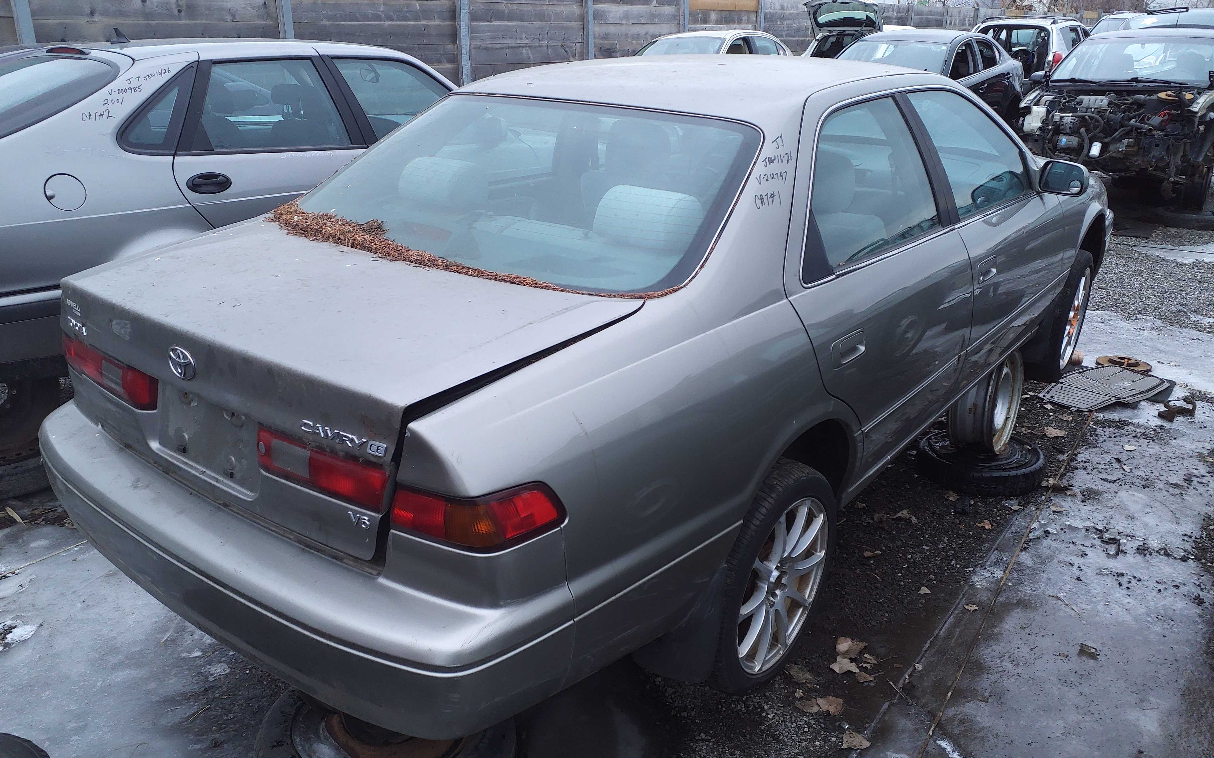 TOYOTA CAMRY 1999