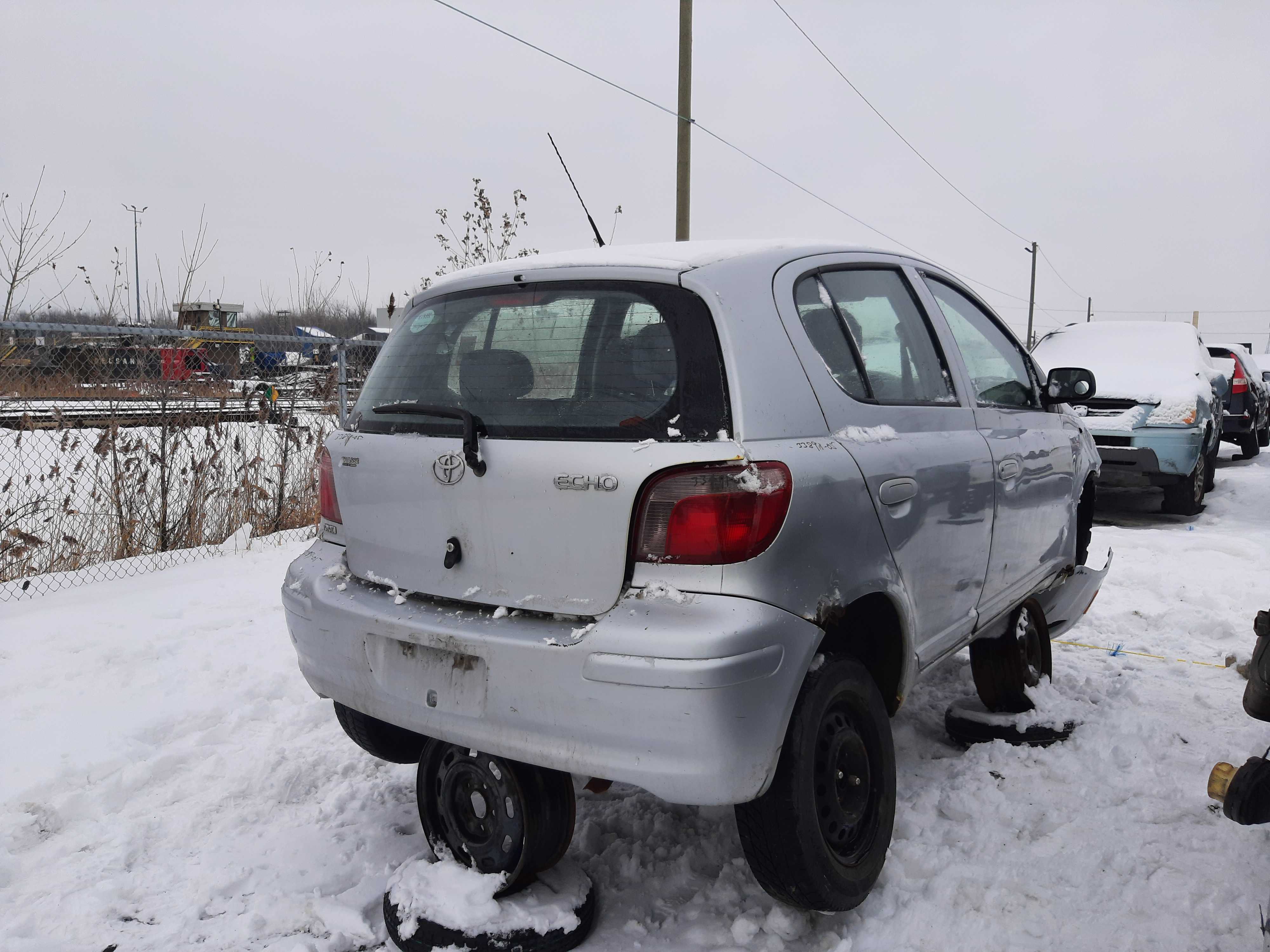 TOYOTA ECHO 2005